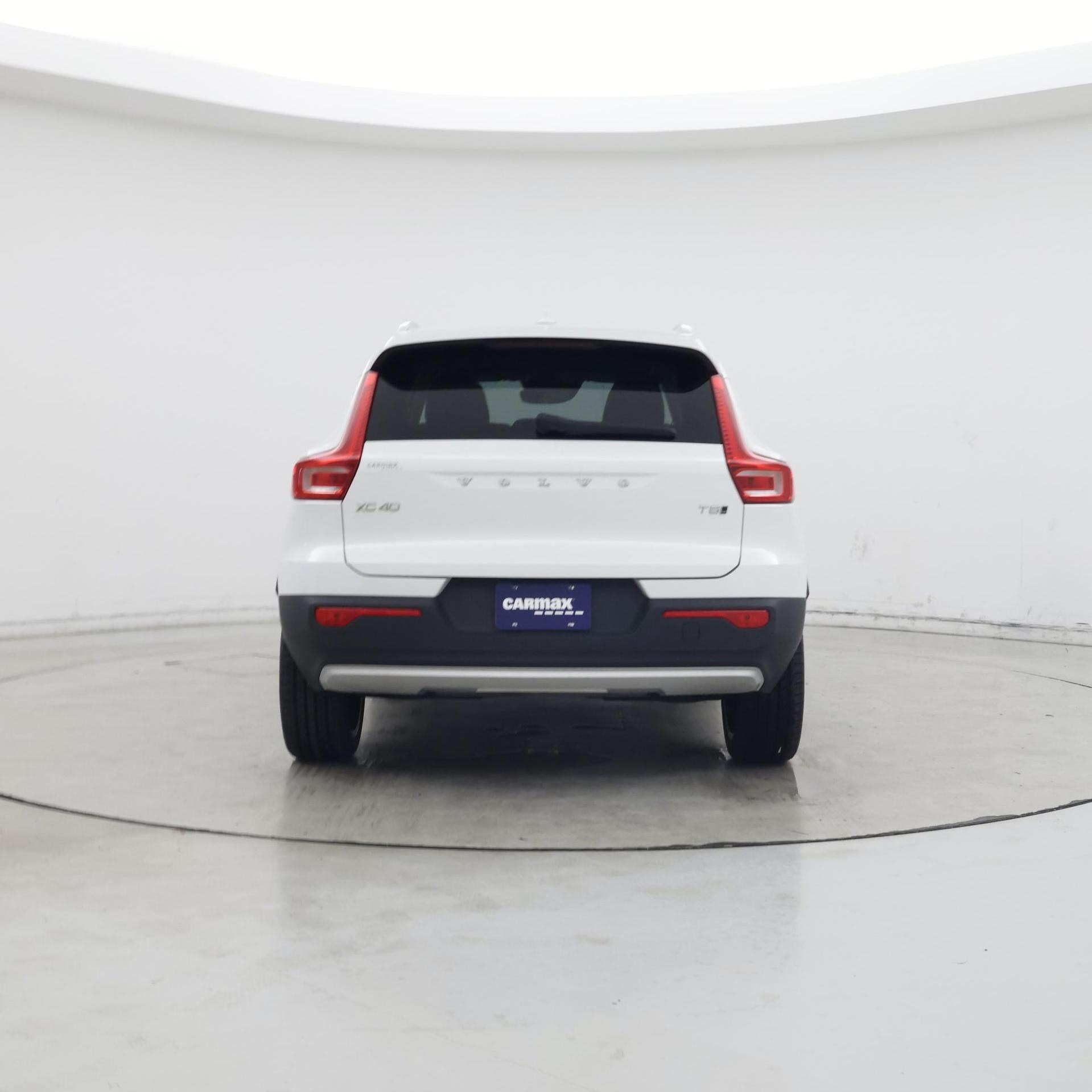 Thumbnail: 2022 Volvo XC40 - 6