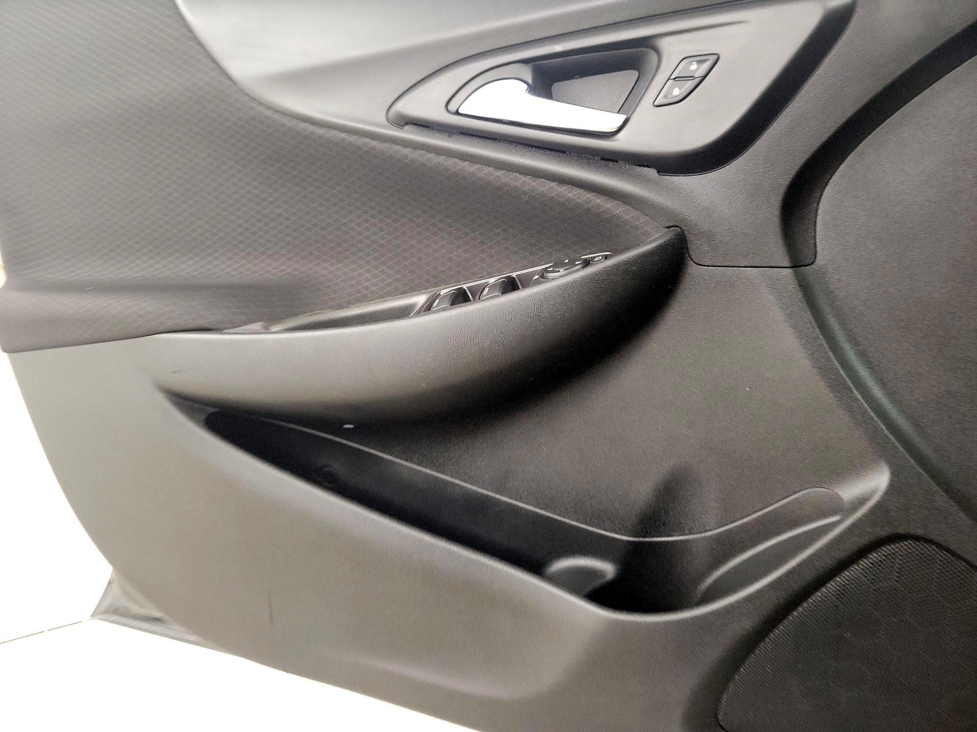 Thumbnail: 2022 Chevrolet Malibu - 12