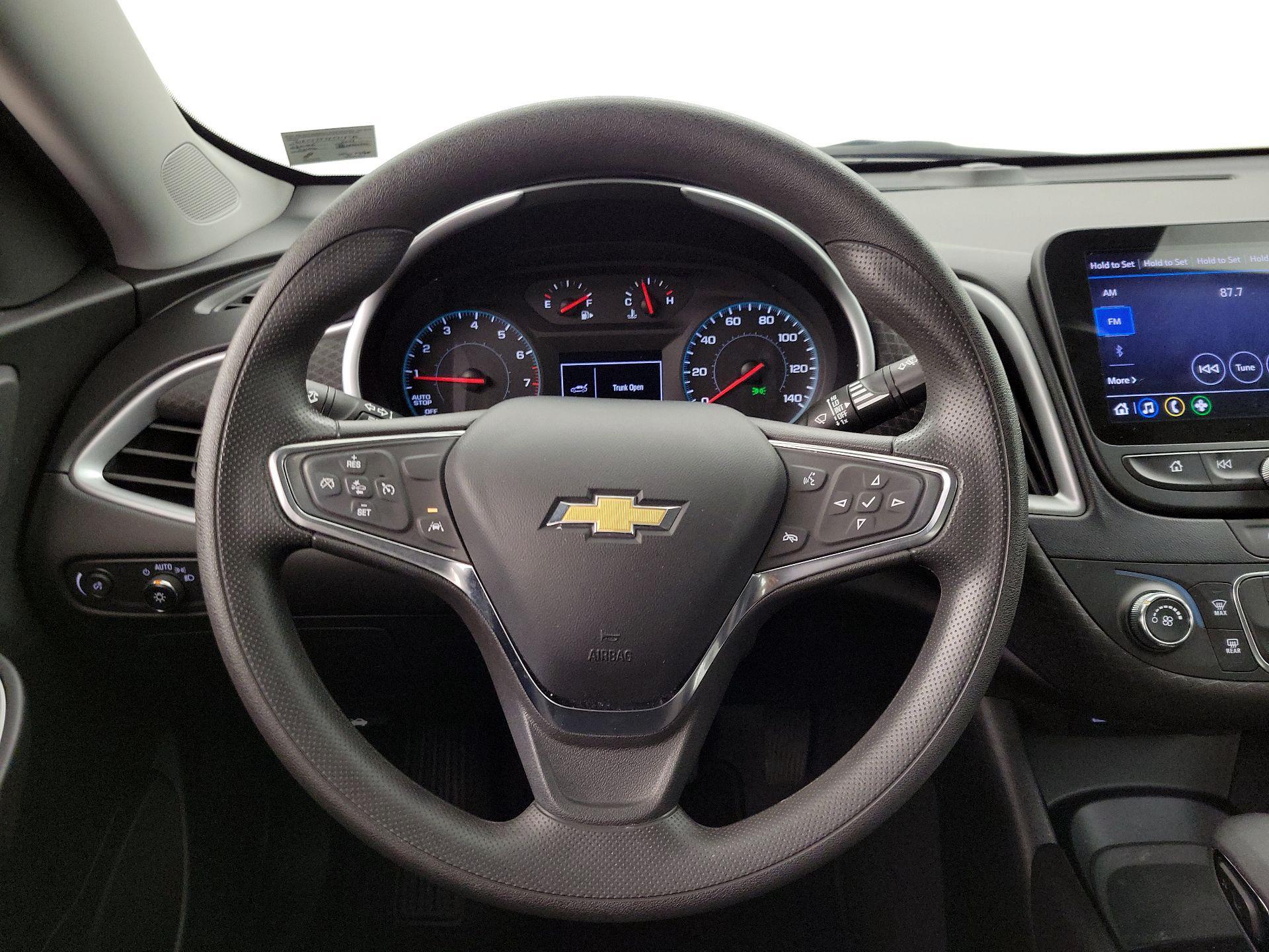 Thumbnail: 2023 Chevrolet Malibu - 10