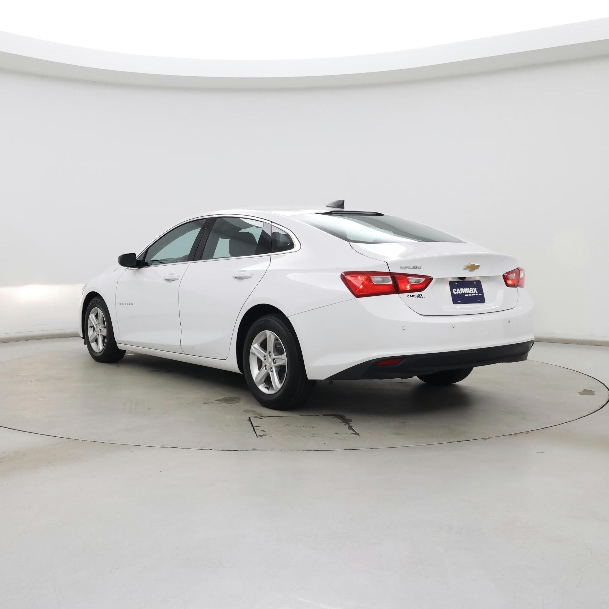 Thumbnail: 2023 Chevrolet Malibu - 2