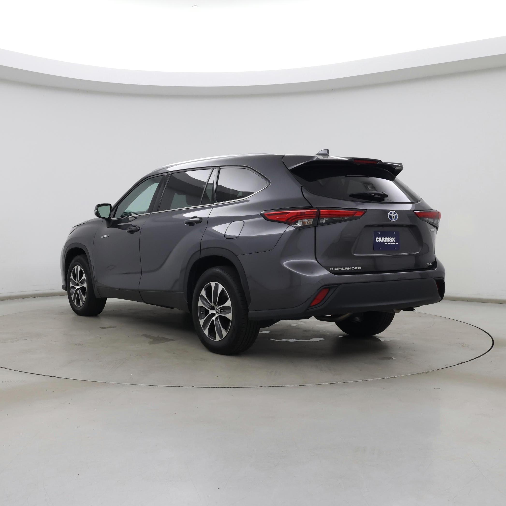 Thumbnail: 2021 Toyota Highlander - 2