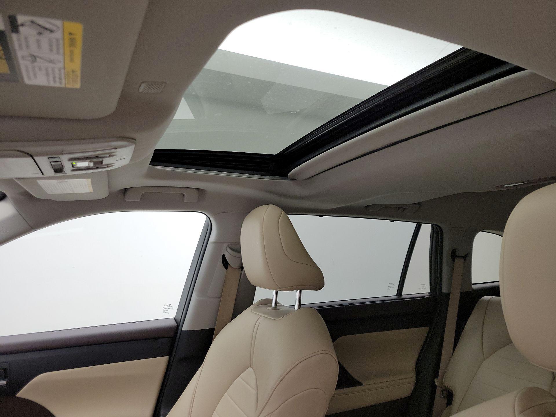 Thumbnail: 2021 Toyota Highlander - 19