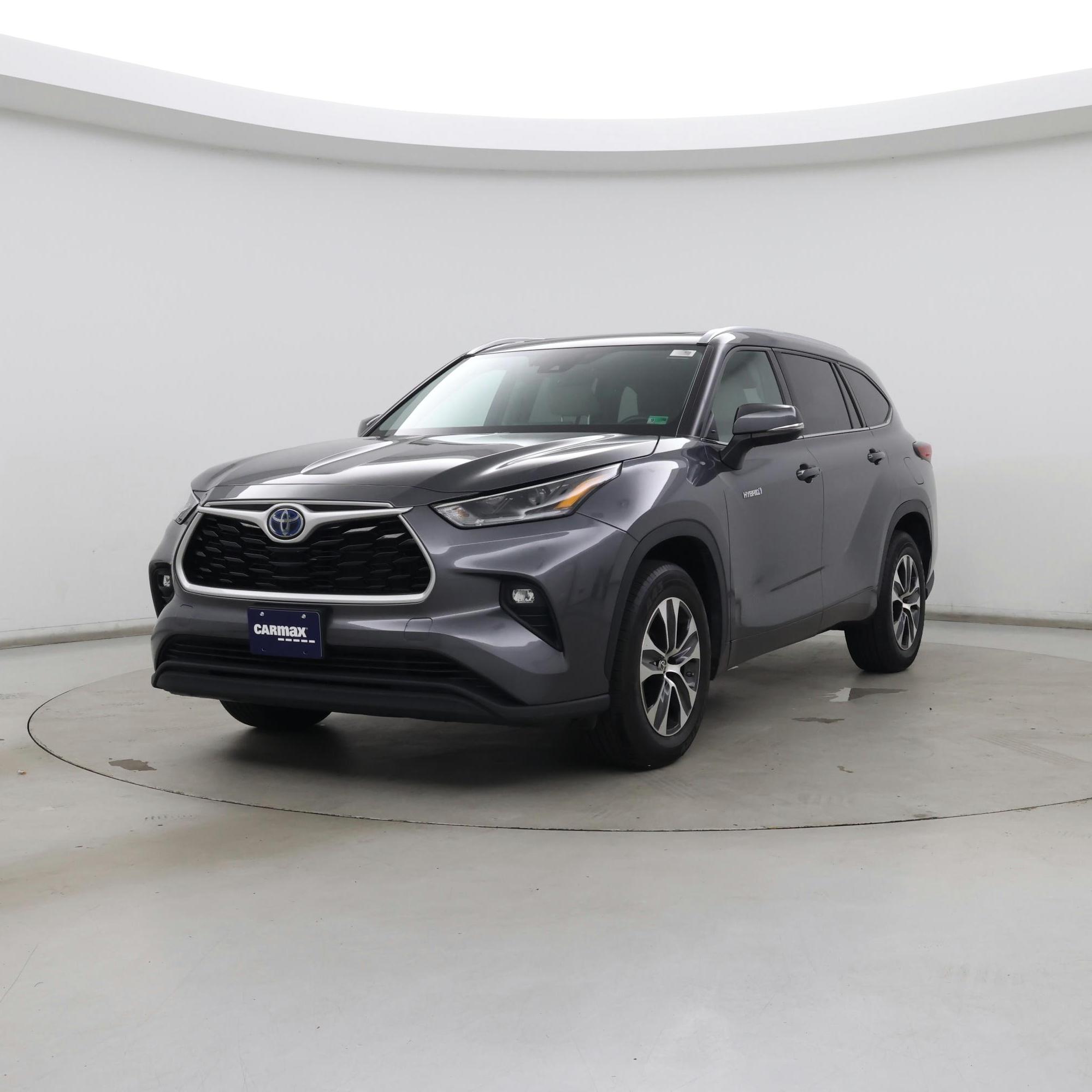Thumbnail: 2021 Toyota Highlander - 4