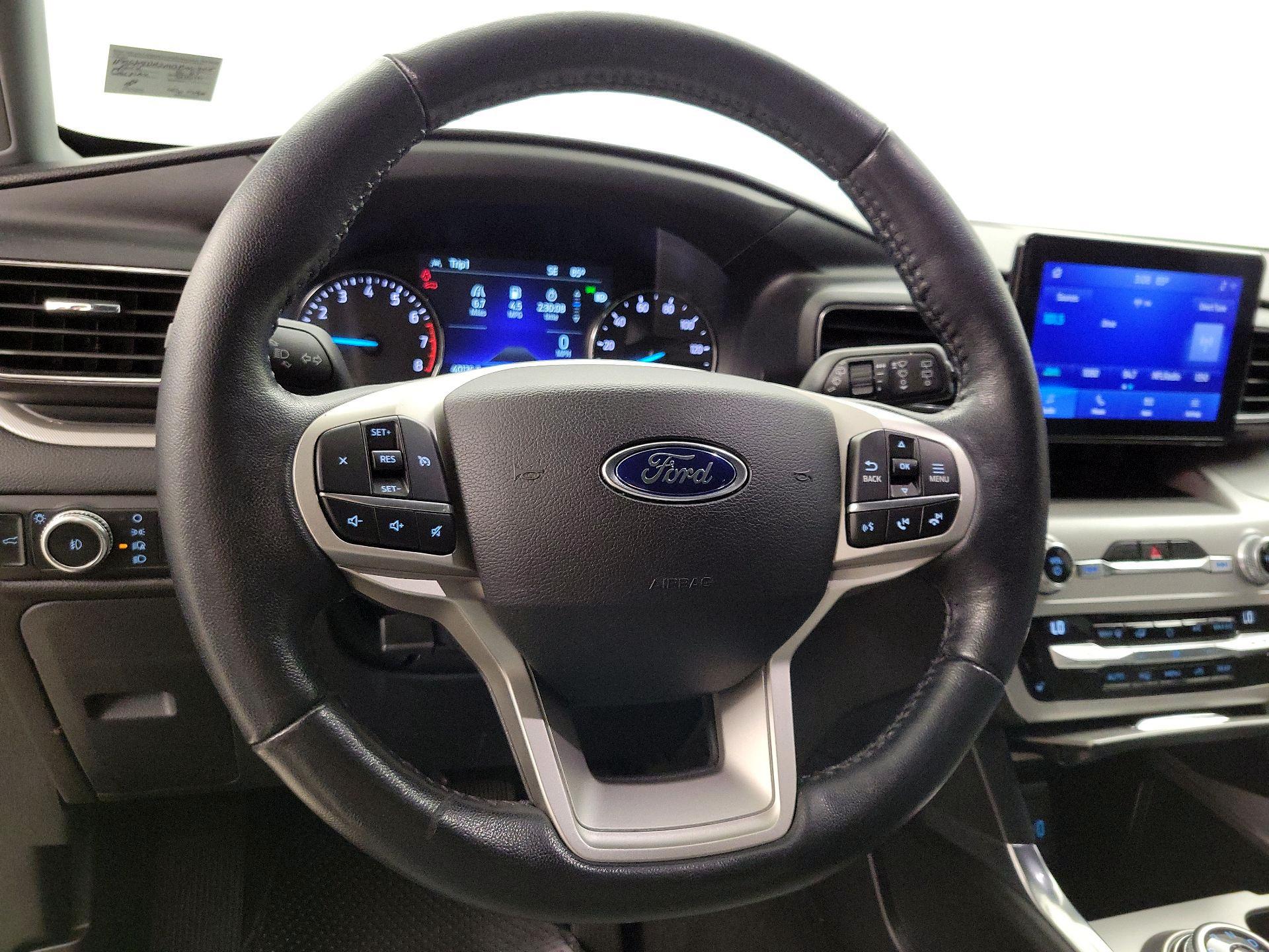 Thumbnail: 2021 Ford Explorer - 10
