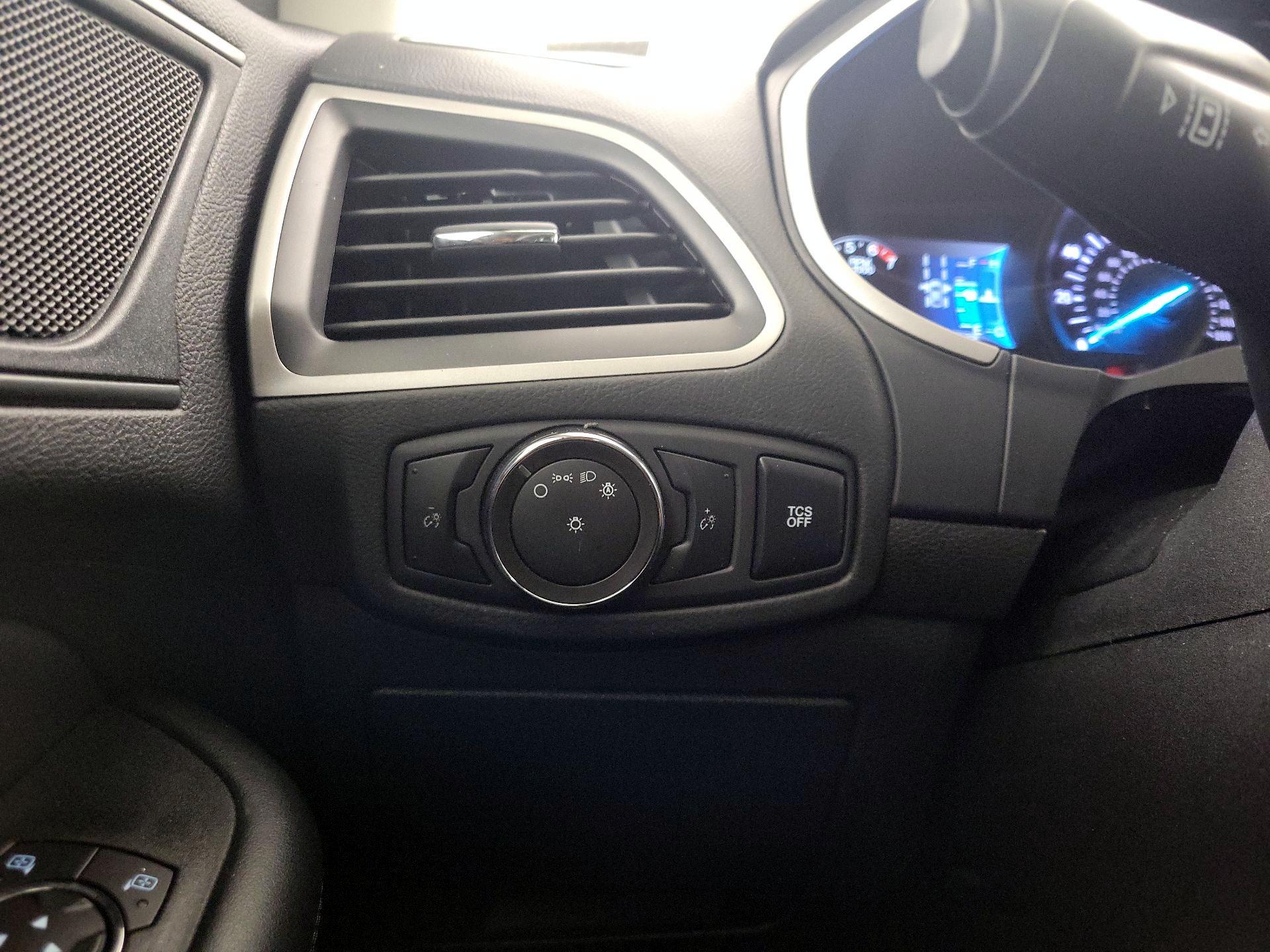 Thumbnail: 2021 Ford Edge - 13