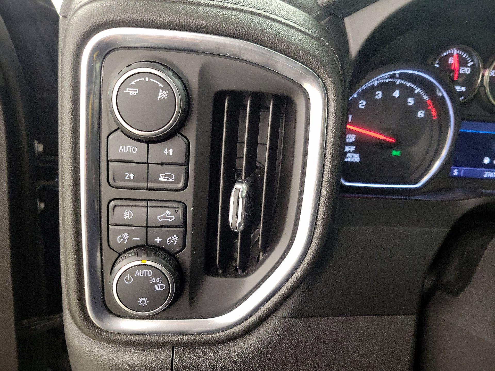 Thumbnail: 2019 Chevrolet Silverado 1500 - 13