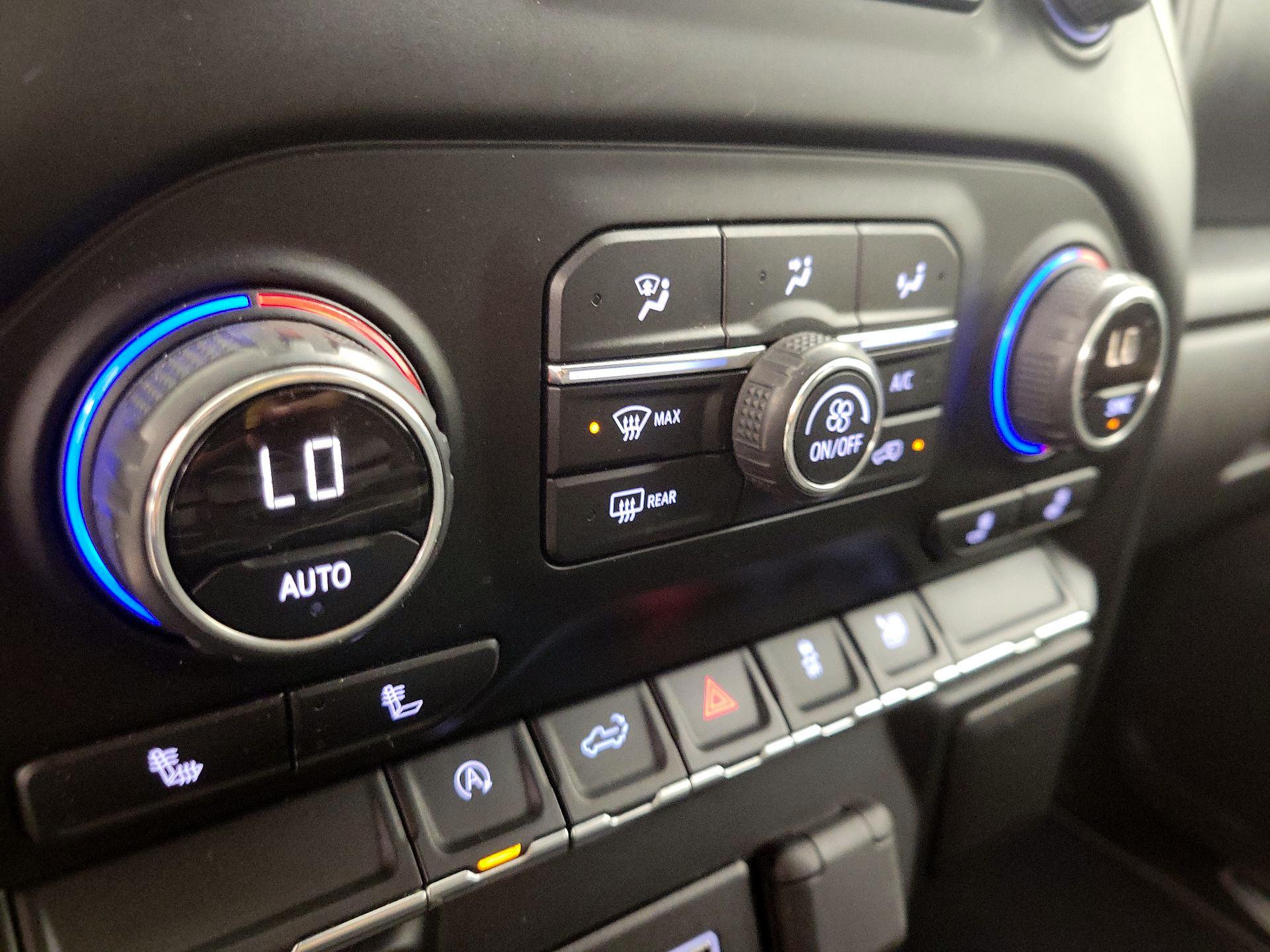 Thumbnail: 2019 Chevrolet Silverado 1500 - 16