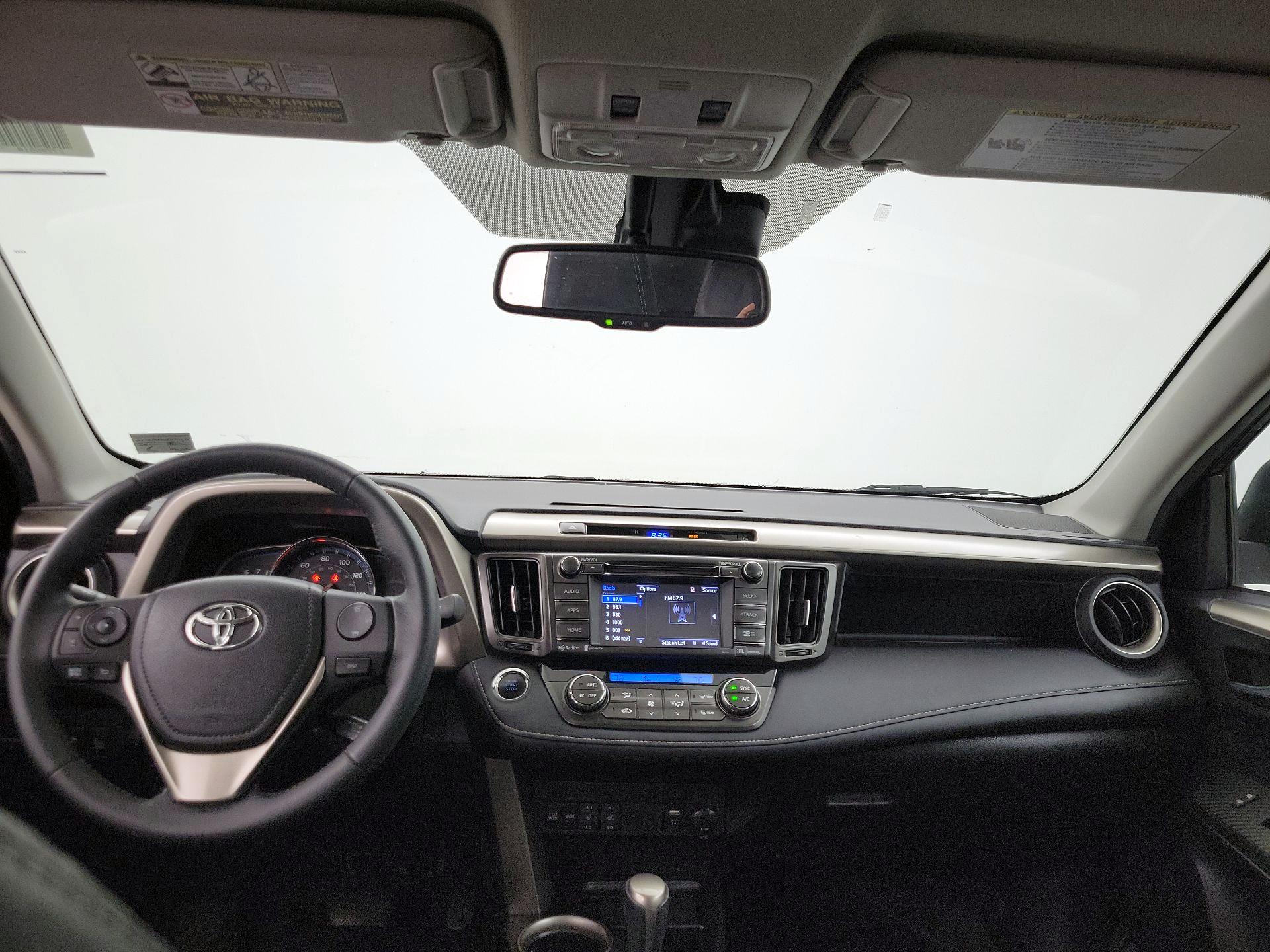Thumbnail: 2015 Toyota RAV4 - 9