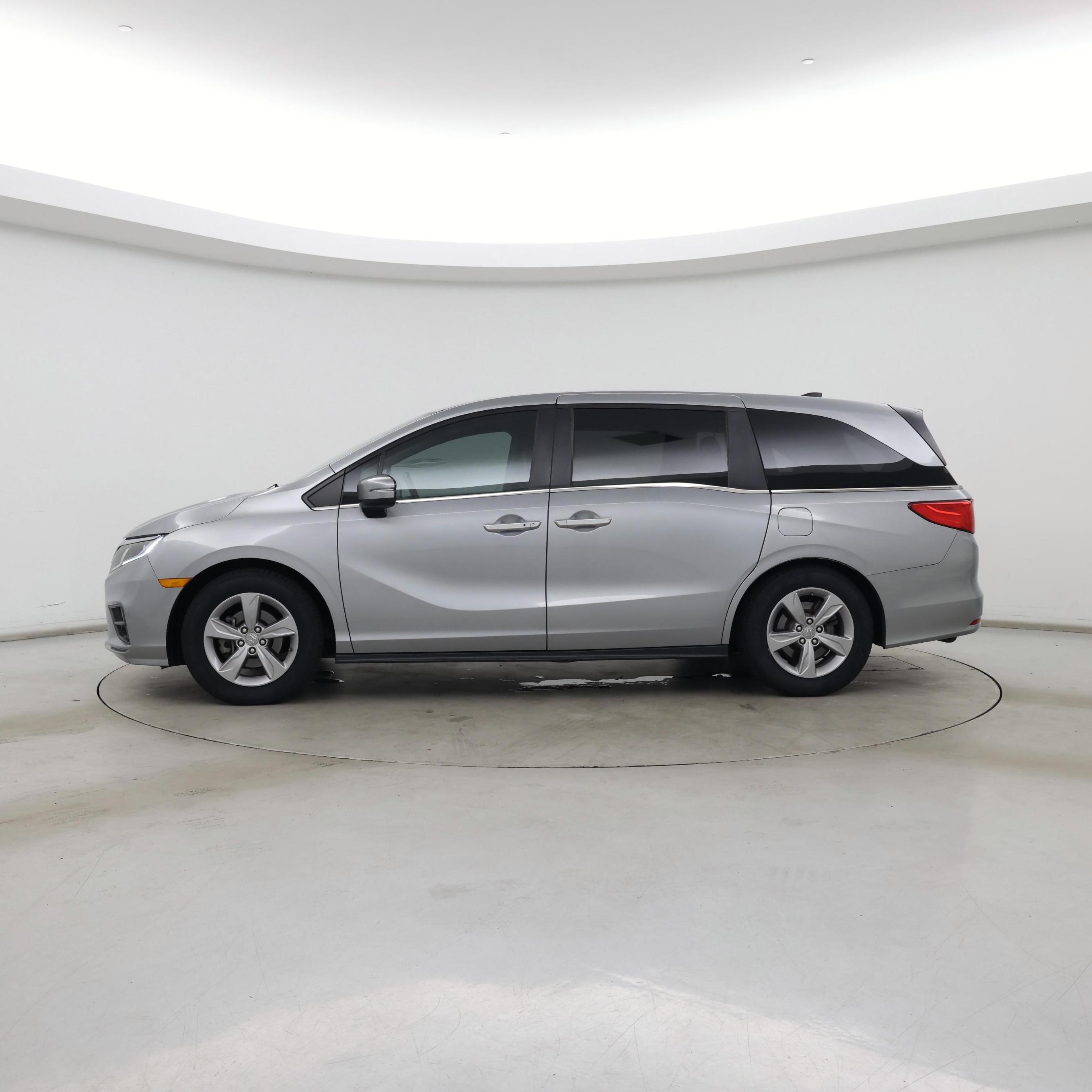 Thumbnail: 2020 Honda Odyssey - 3
