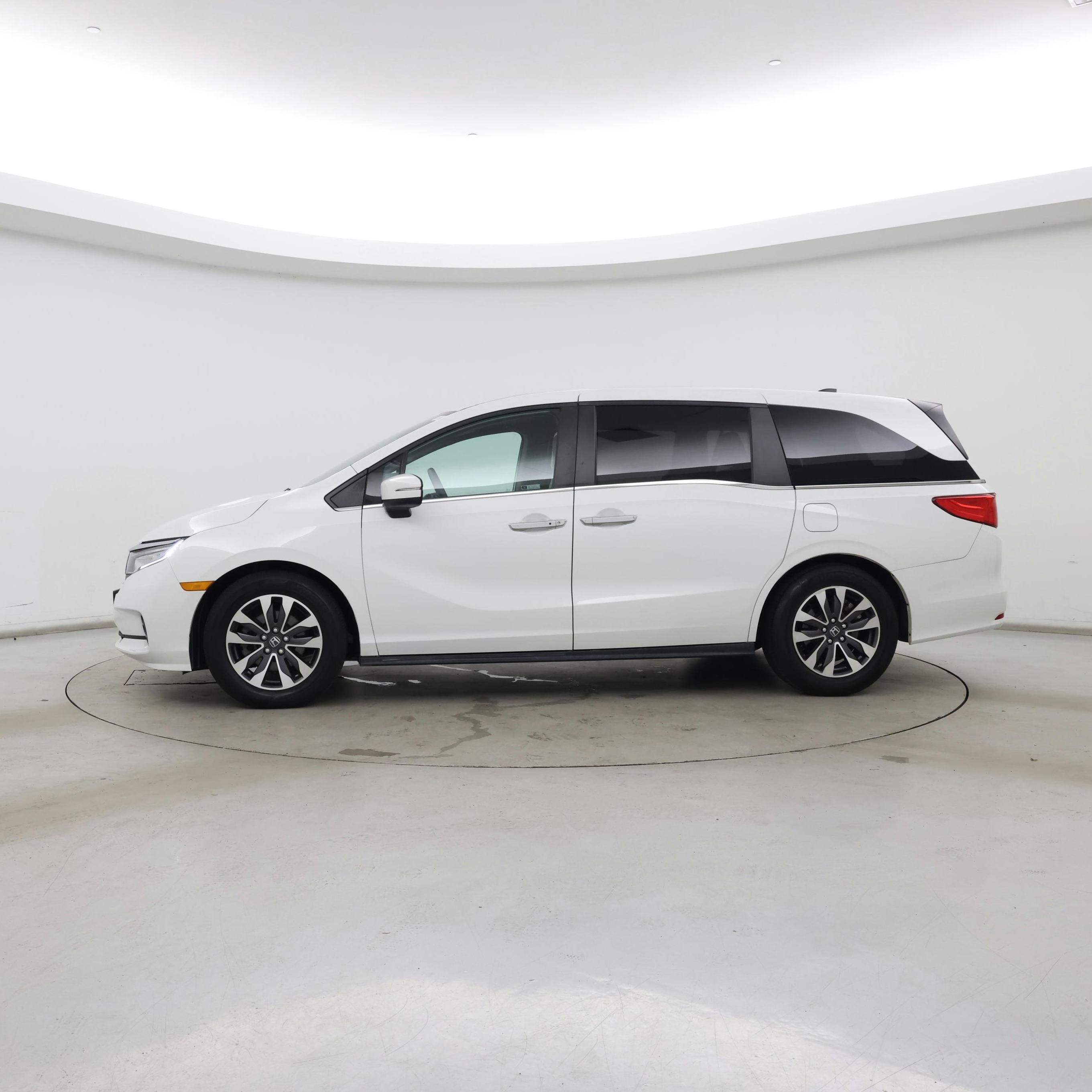 Thumbnail: 2022 Honda Odyssey - 3