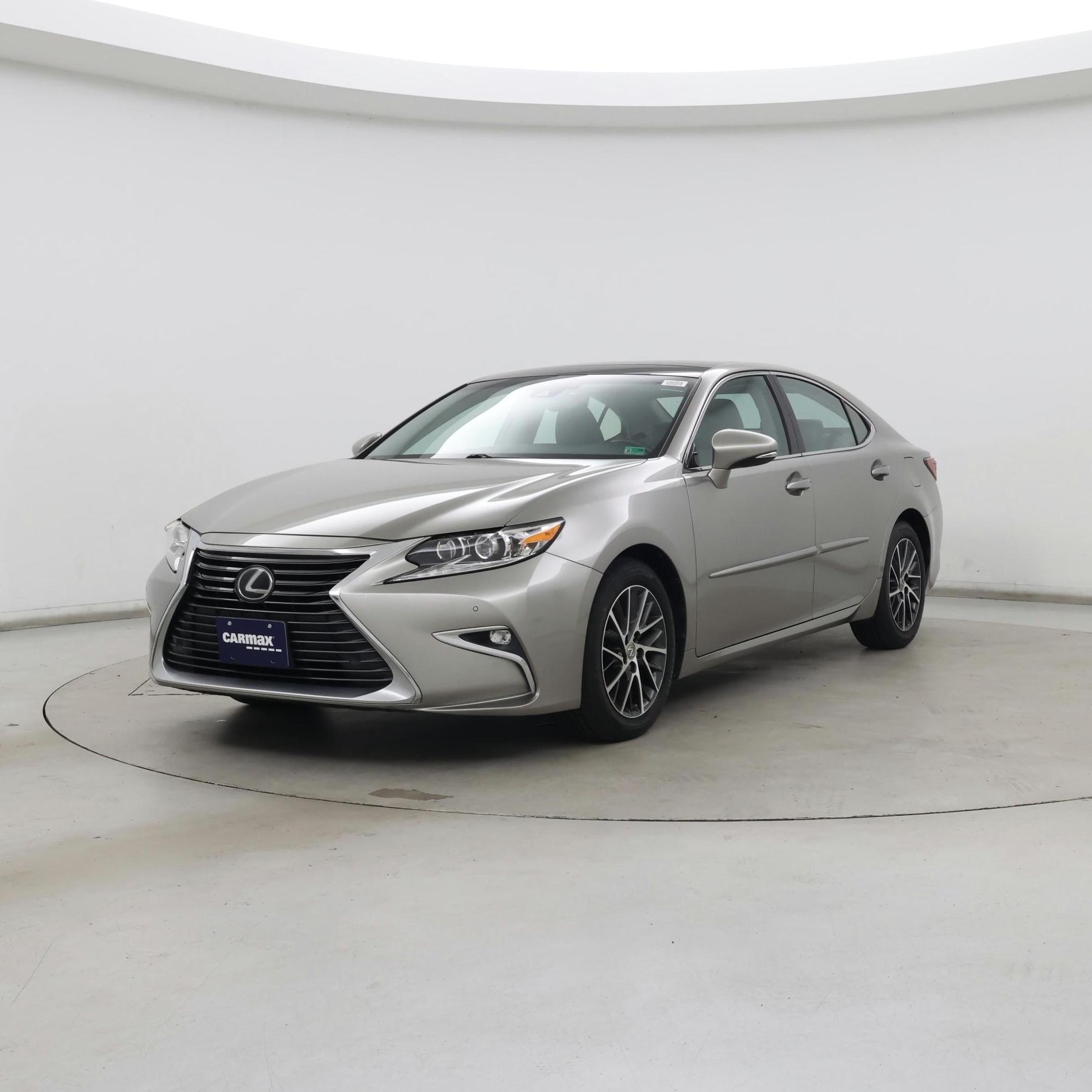 Thumbnail: 2017 Lexus ES - 4