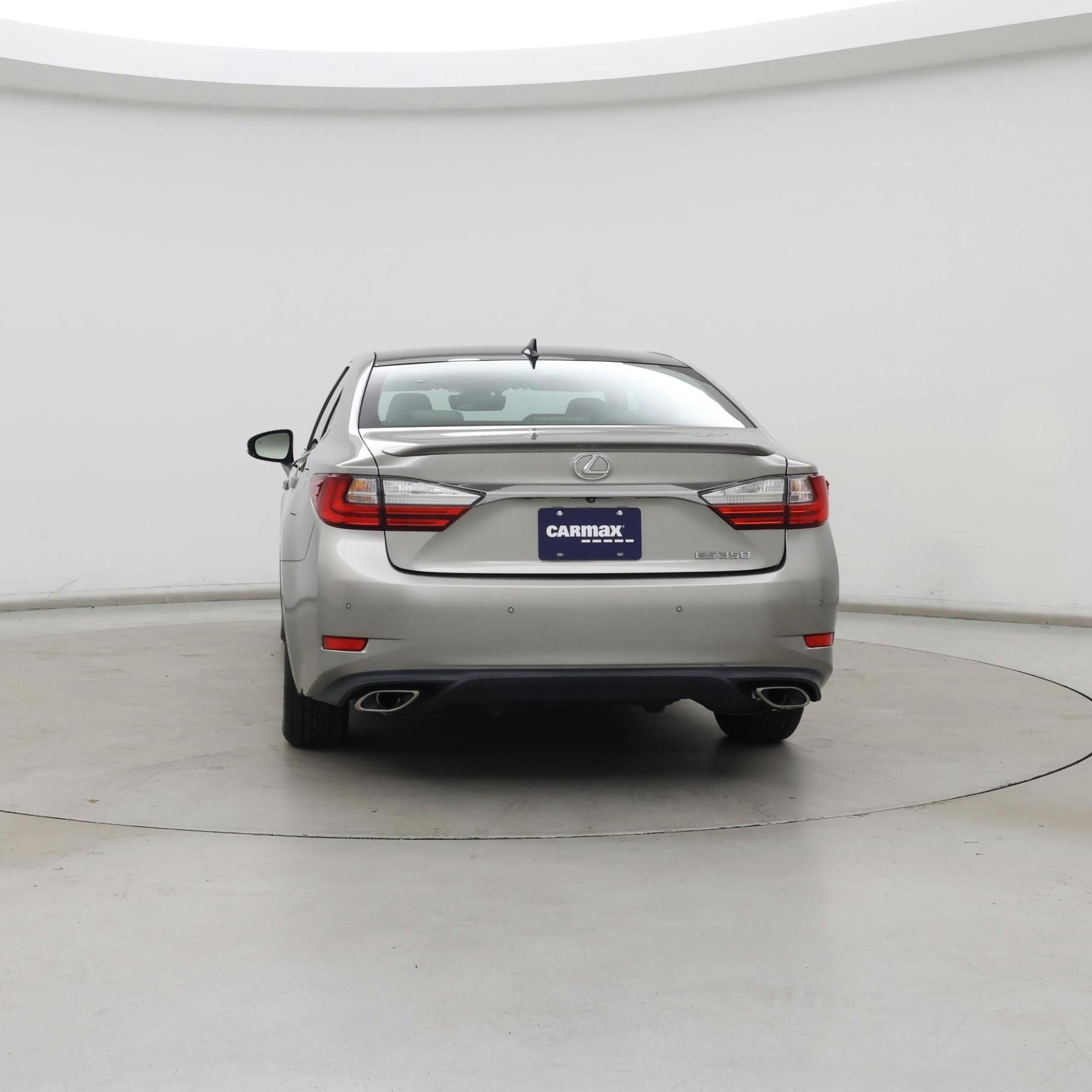 Thumbnail: 2017 Lexus ES - 6