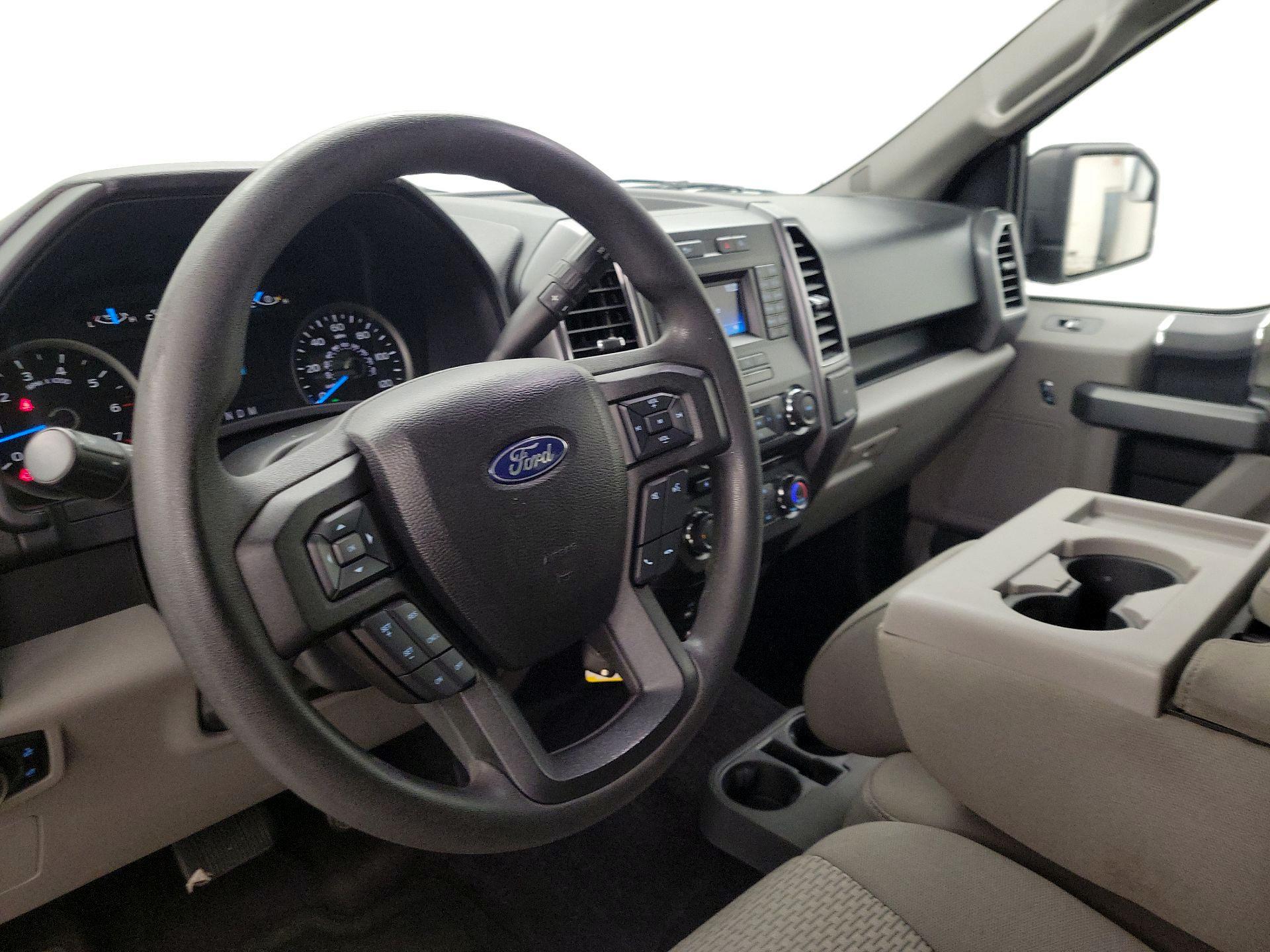 Thumbnail: 2017 Ford F-150 - 9