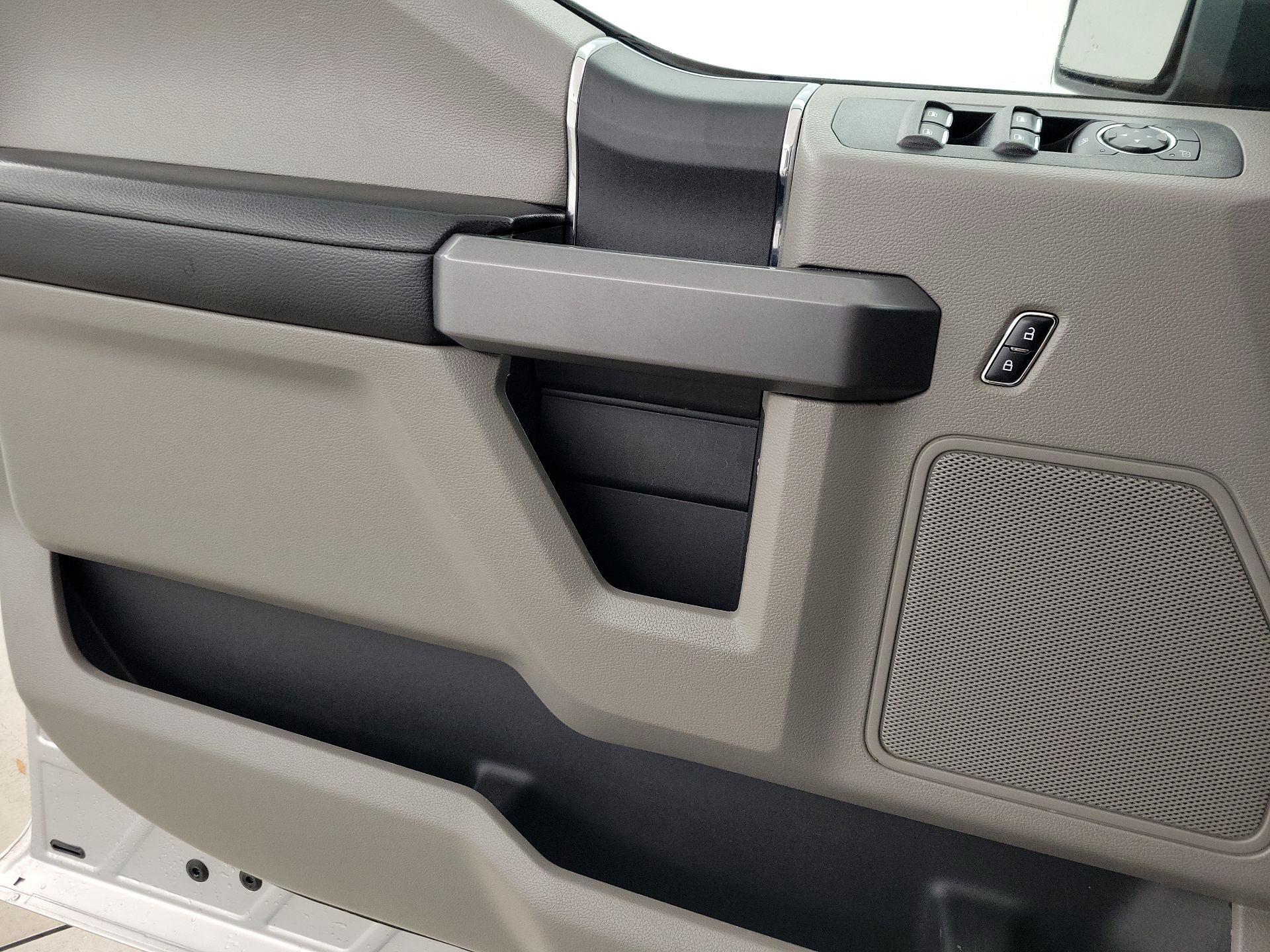 Thumbnail: 2017 Ford F-150 - 12