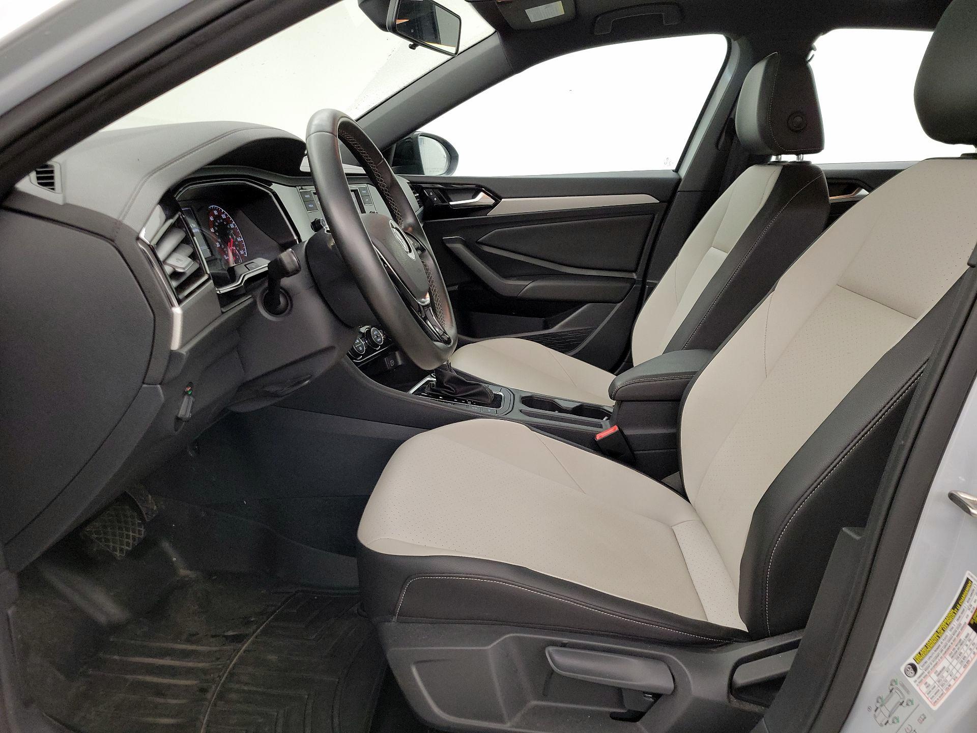 Thumbnail: 2019 Volkswagen Jetta - 11
