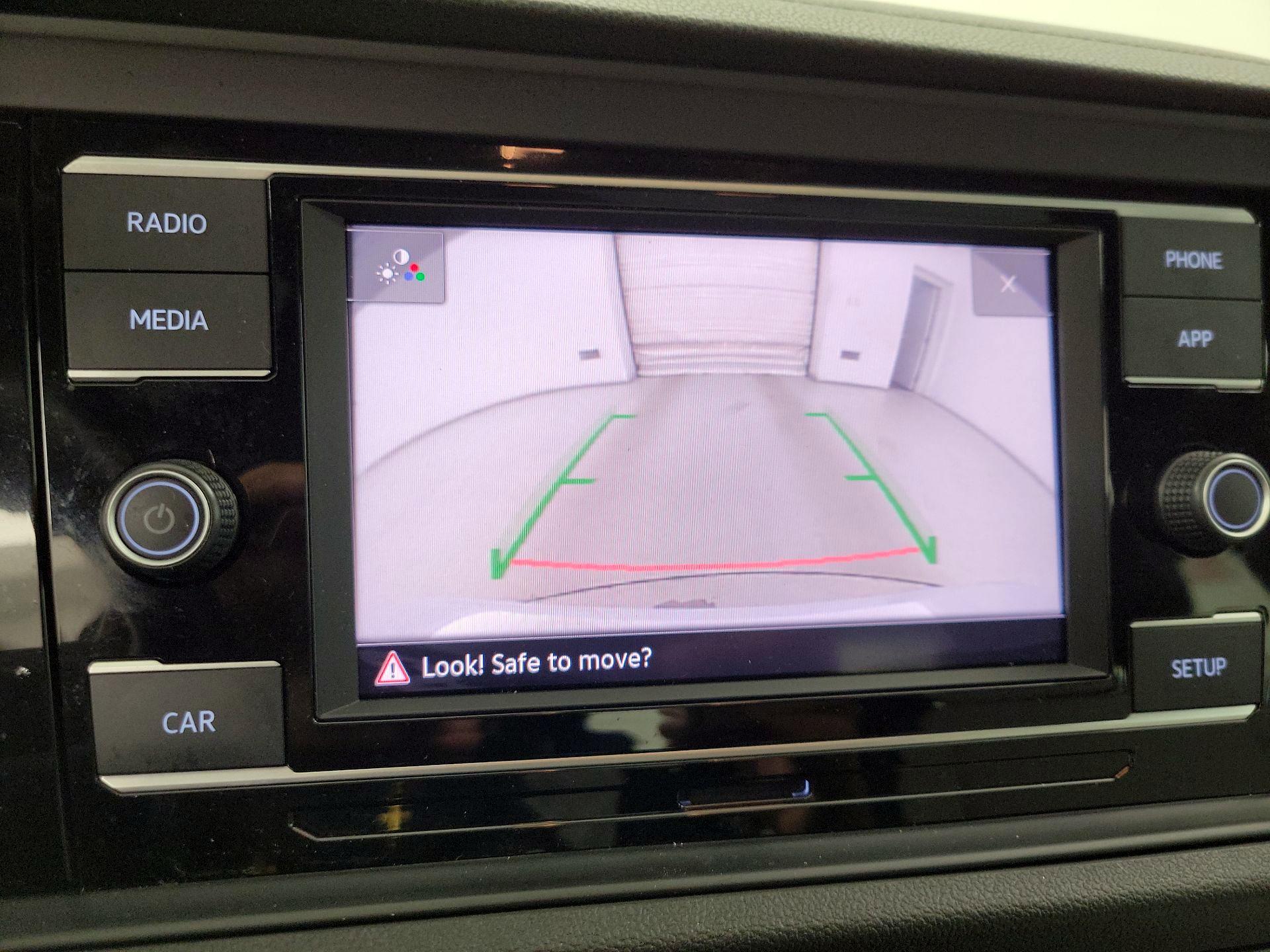 Thumbnail: 2019 Volkswagen Jetta - 14