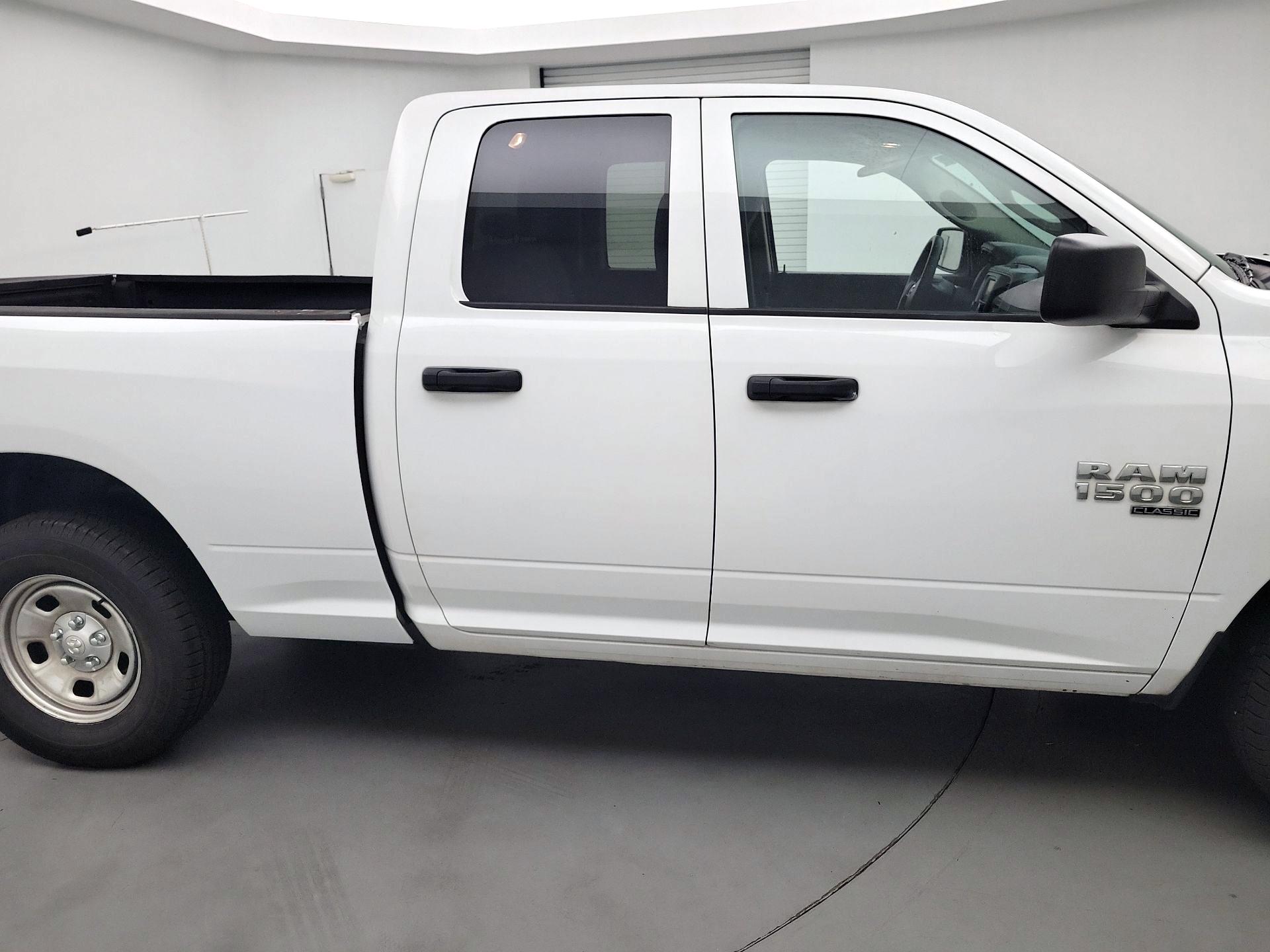 Thumbnail: 2022 RAM 1500 Classic - 4