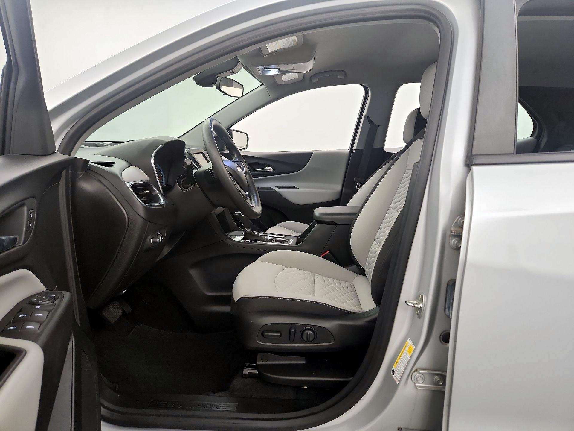 Thumbnail: 2021 Chevrolet Equinox - 11