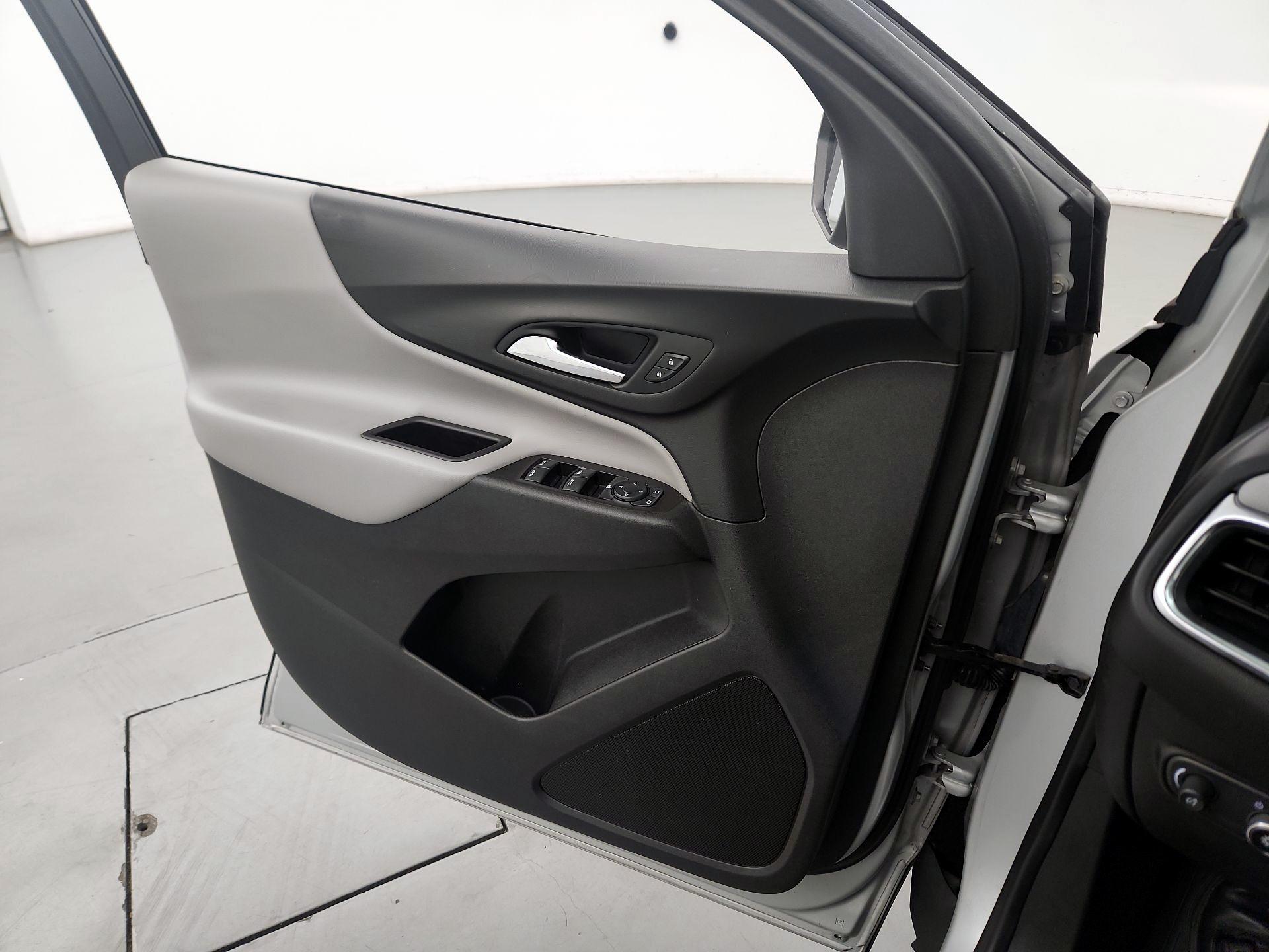 Thumbnail: 2021 Chevrolet Equinox - 12
