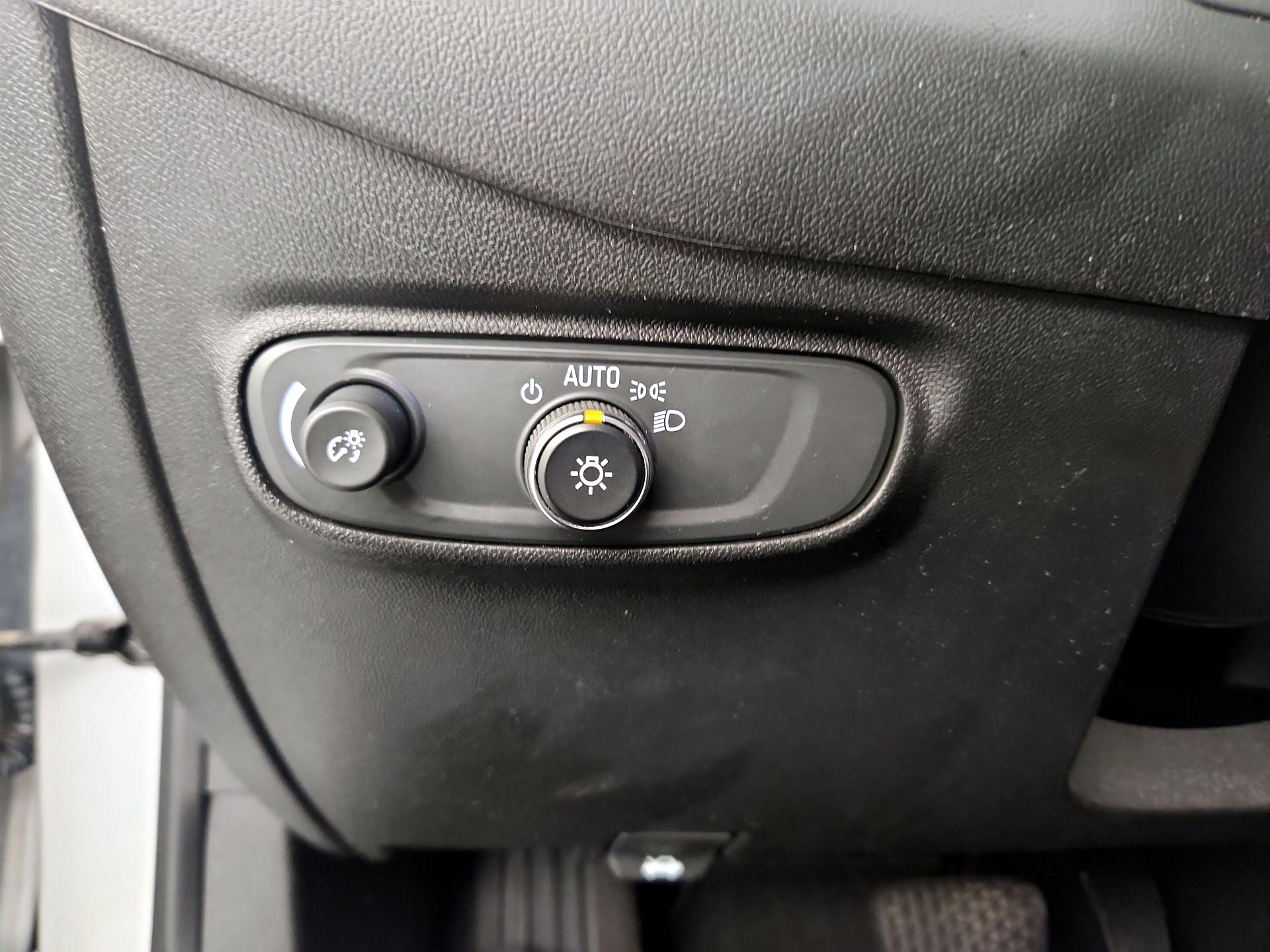 Thumbnail: 2021 Chevrolet Equinox - 13