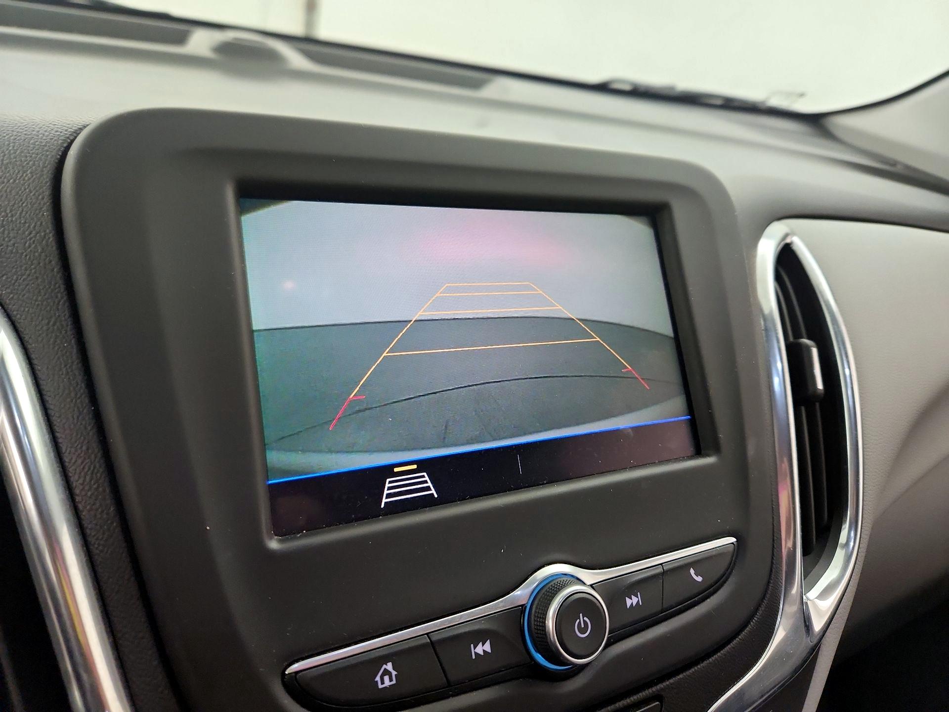 Thumbnail: 2021 Chevrolet Equinox - 14