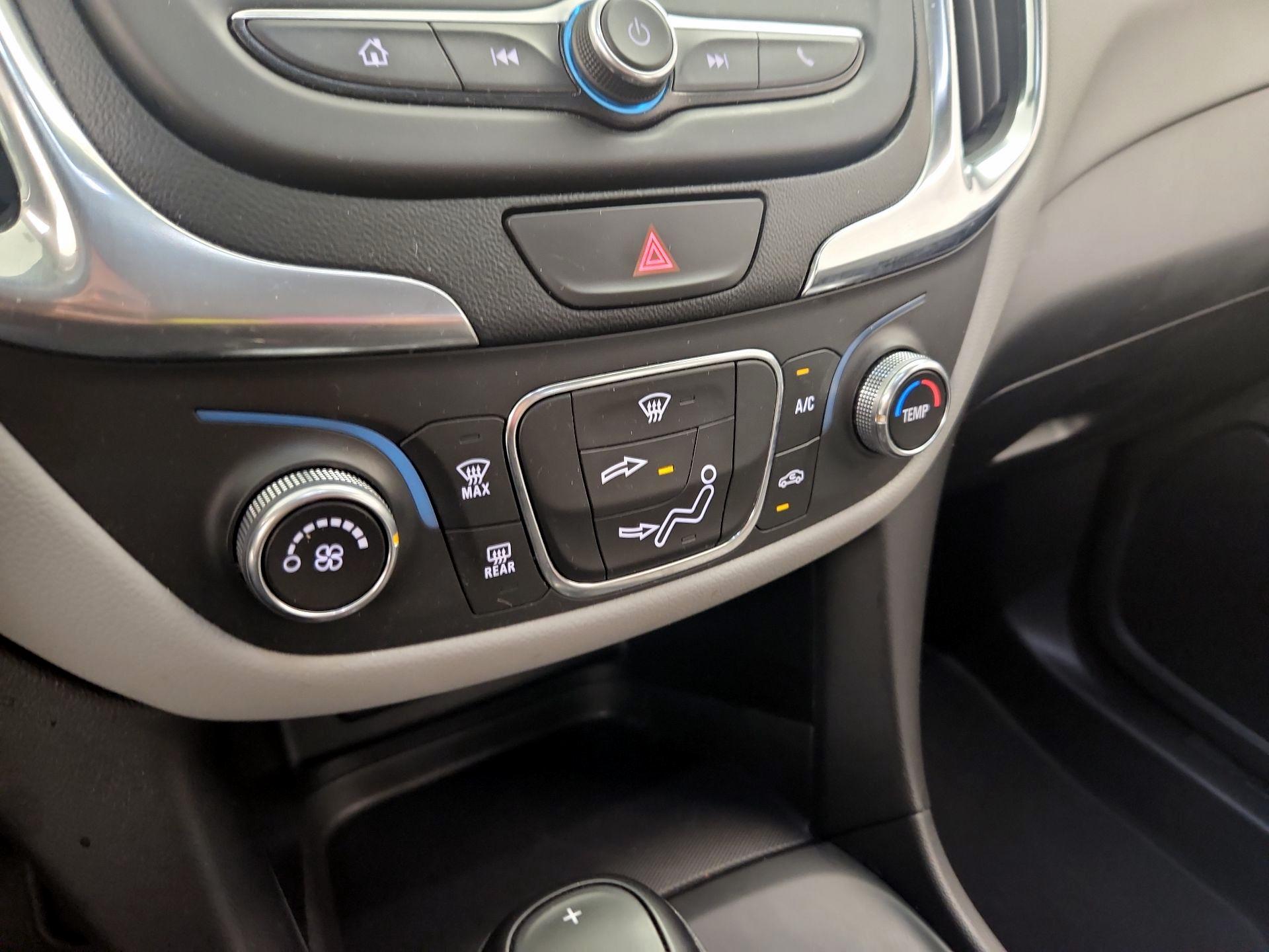 Thumbnail: 2021 Chevrolet Equinox - 16