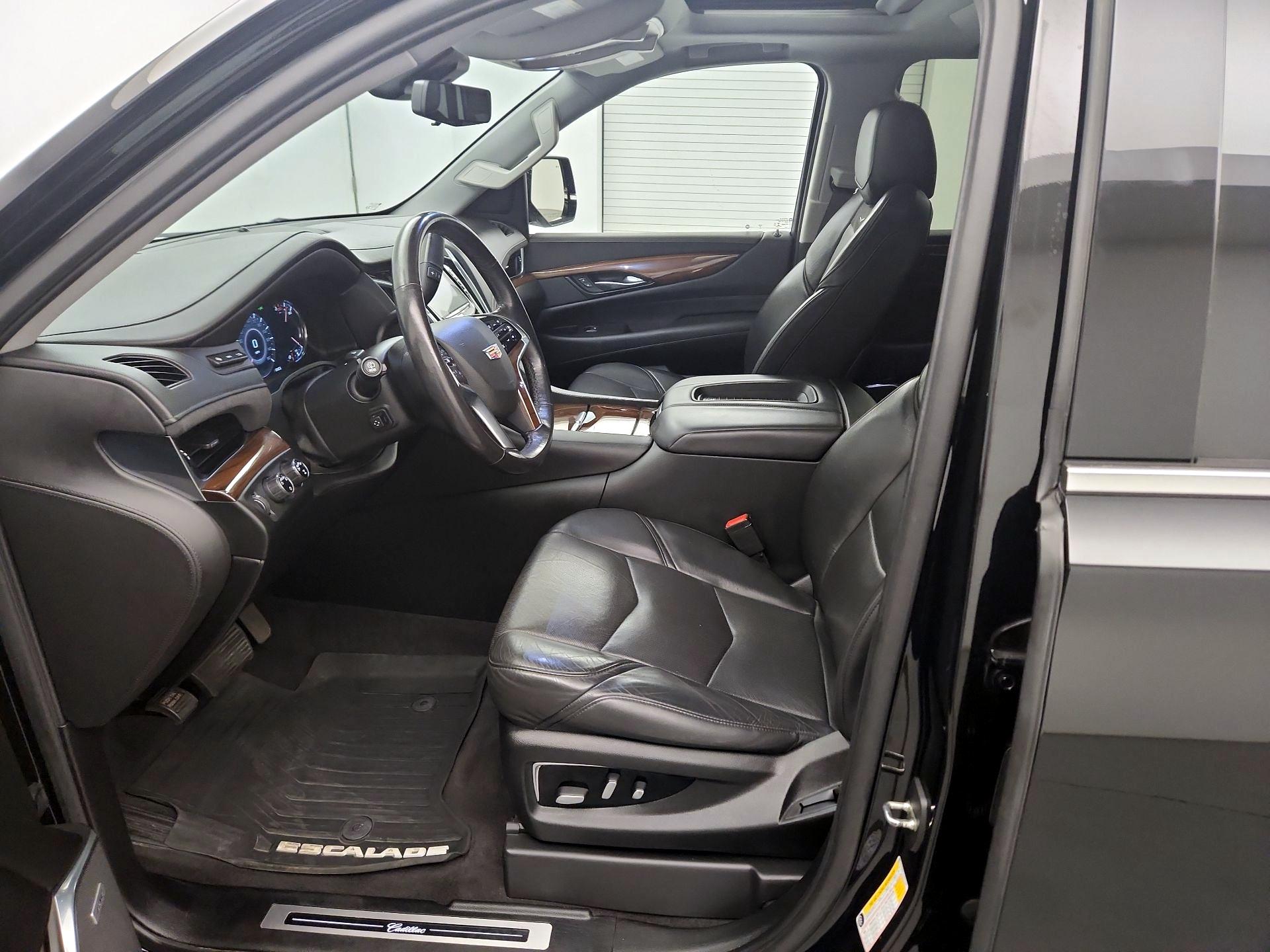 Thumbnail: 2020 Cadillac Escalade - 11
