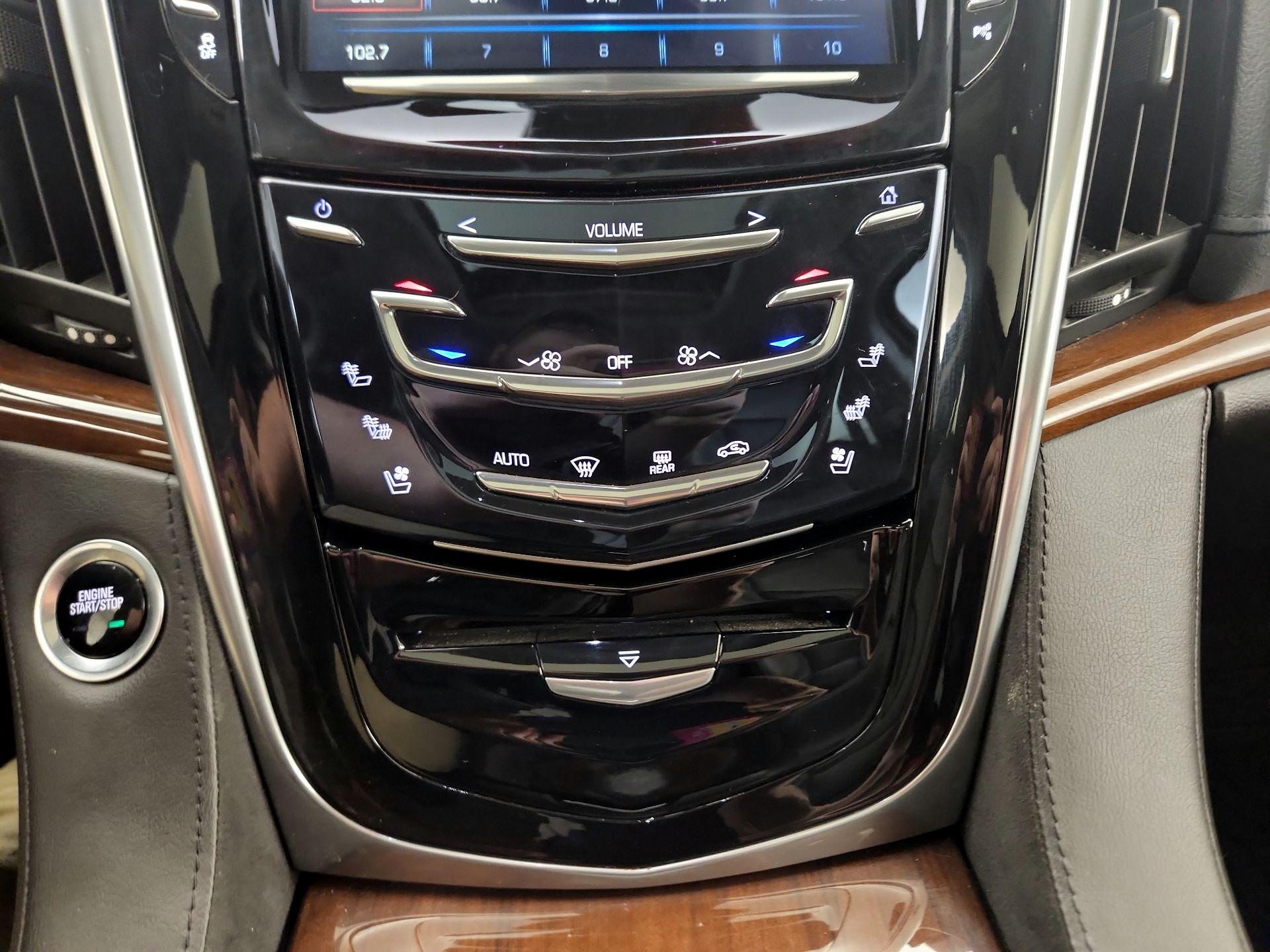 Thumbnail: 2020 Cadillac Escalade - 17