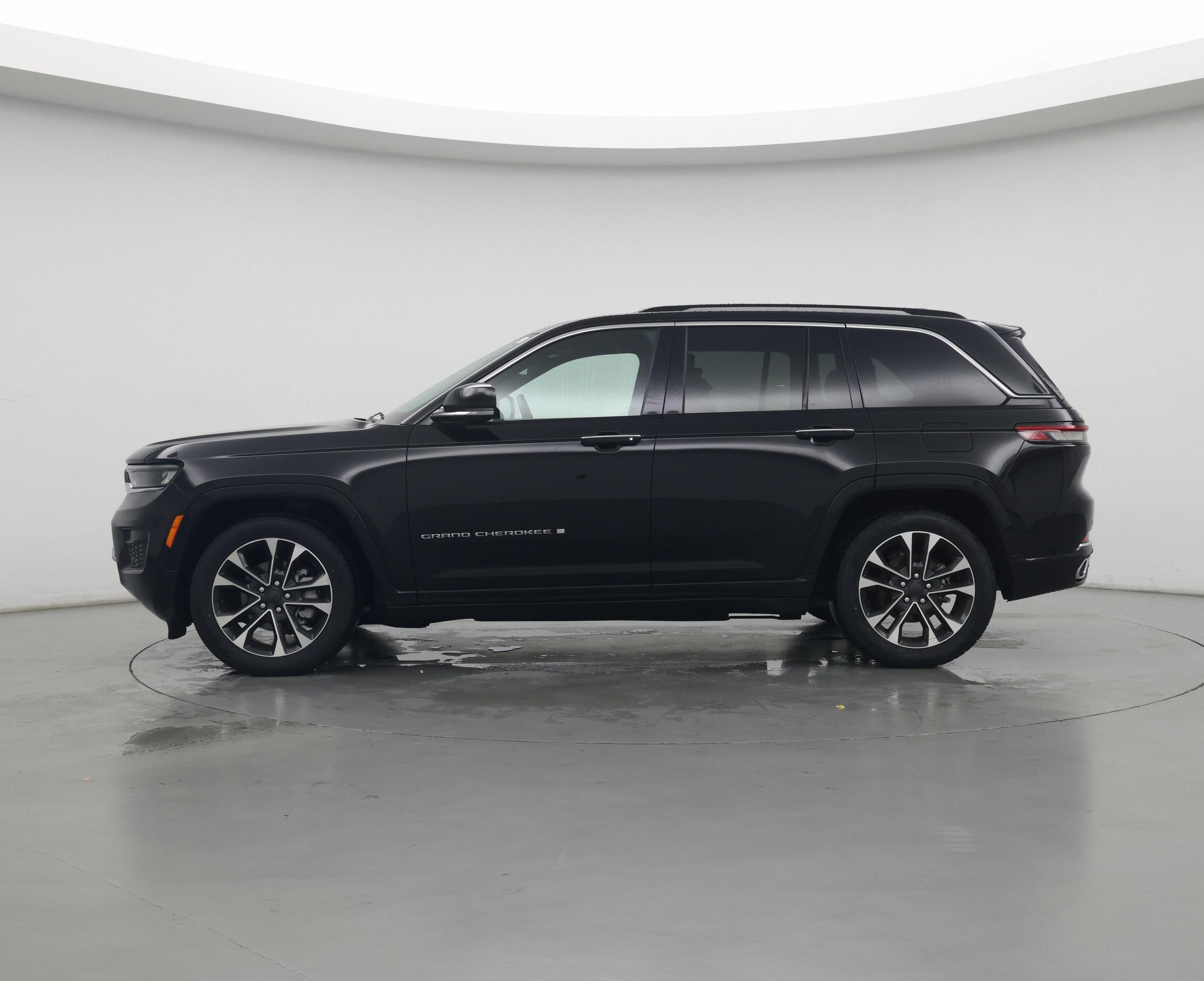Thumbnail: 2022 Jeep Grand Cherokee - 3