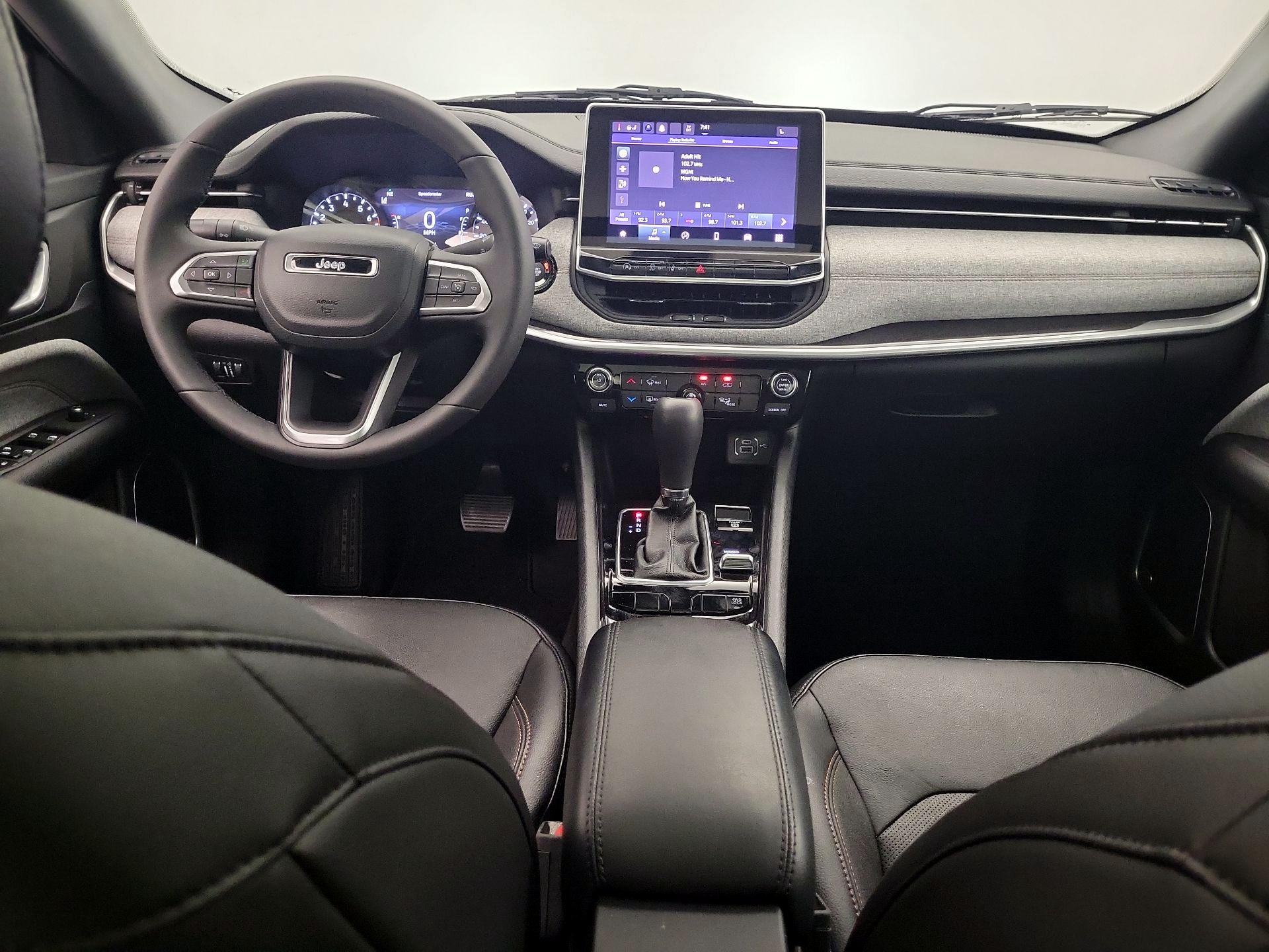 Thumbnail: 2023 Jeep Compass - 9