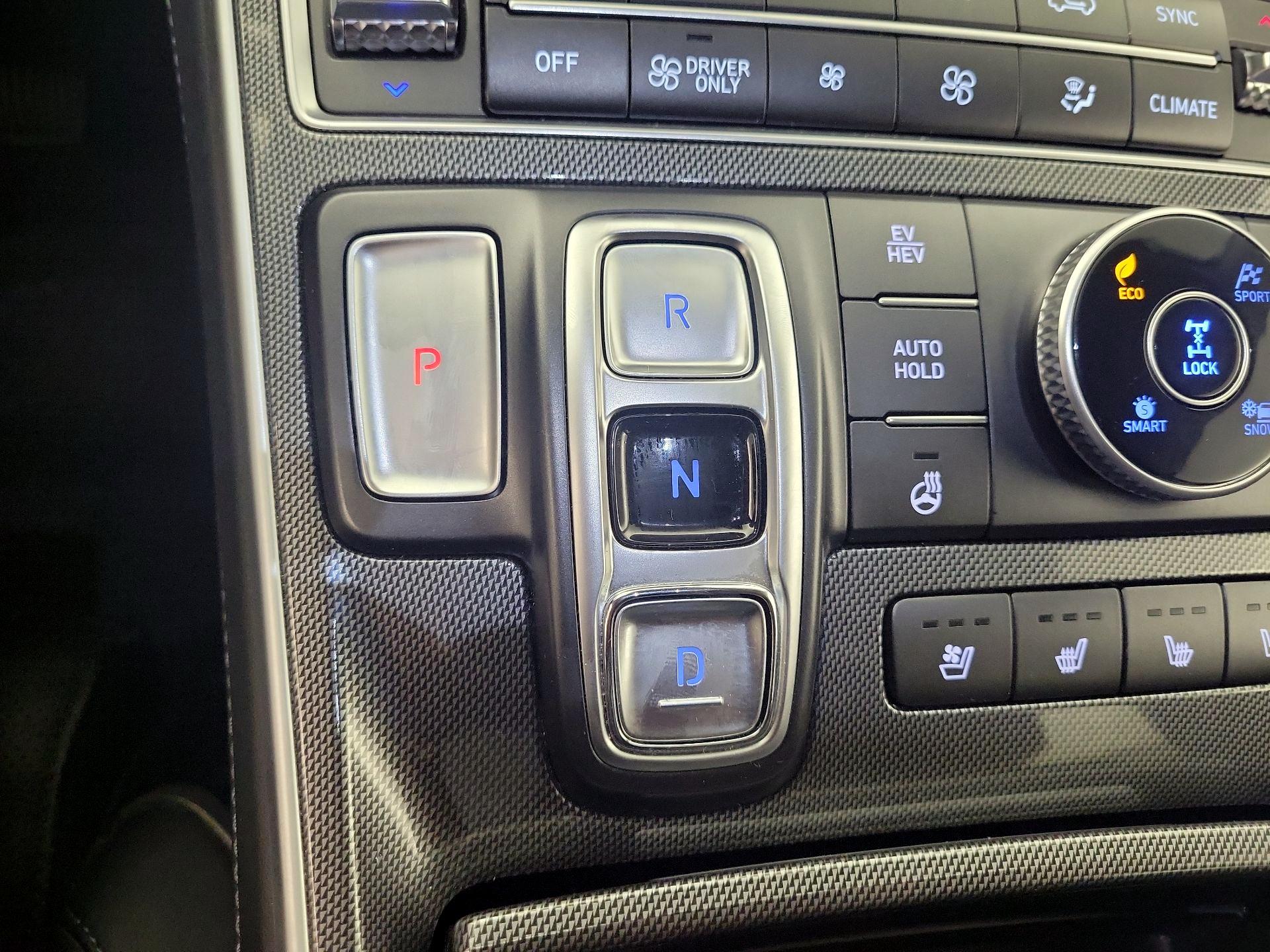 Thumbnail: 2022 Hyundai Santa Fe - 18