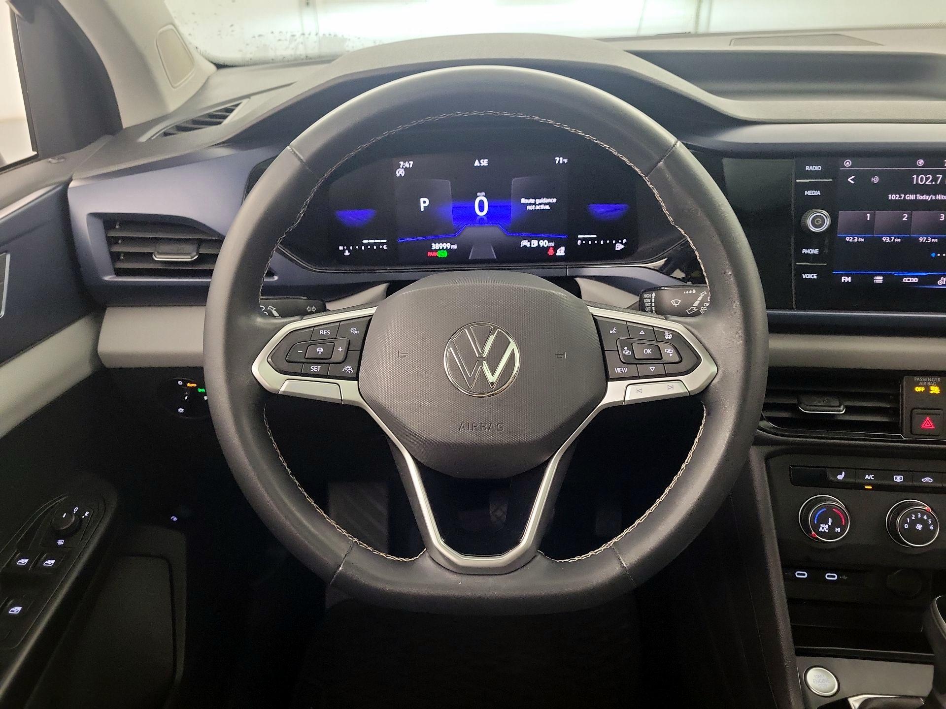 Thumbnail: 2022 Volkswagen Taos - 10