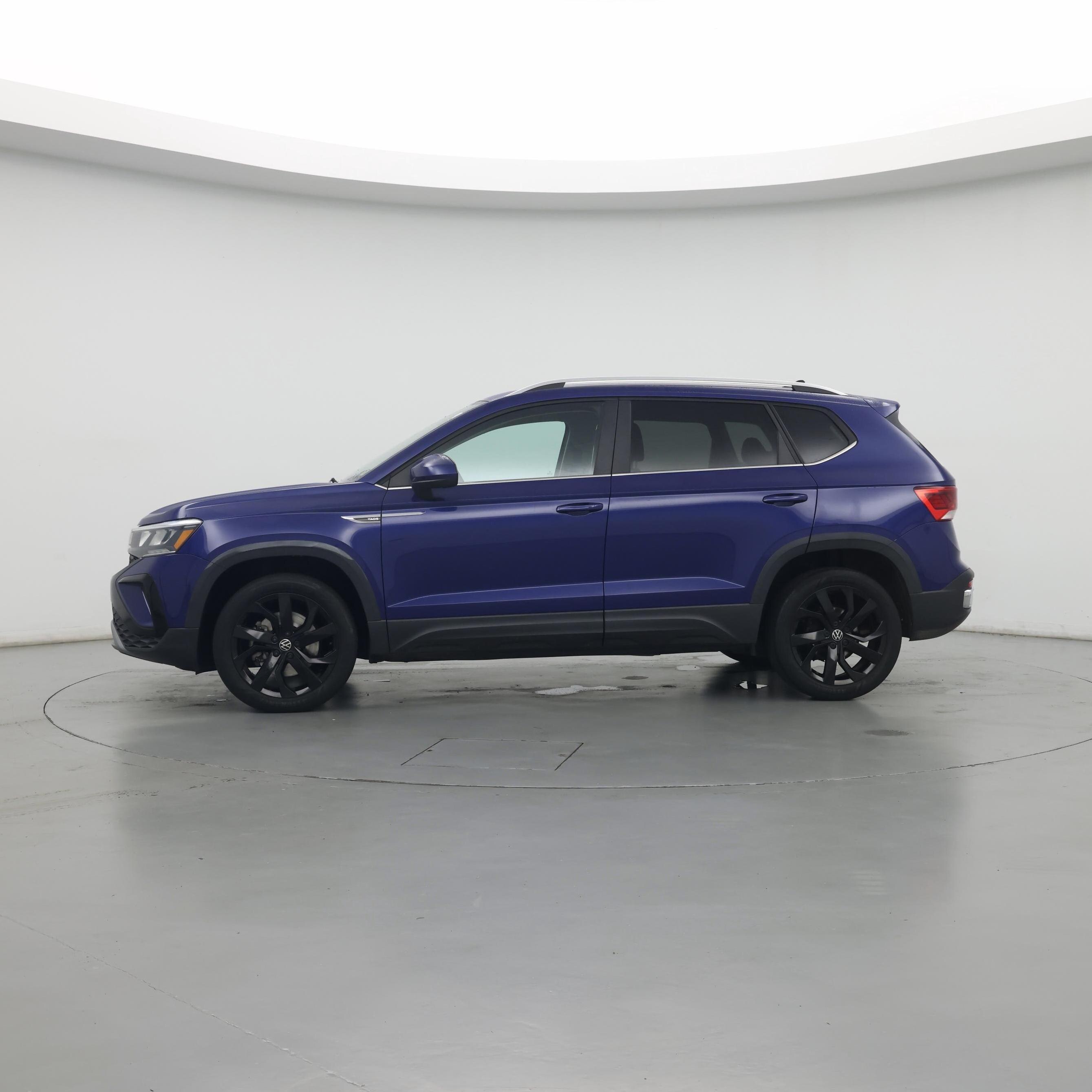 Thumbnail: 2022 Volkswagen Taos - 4
