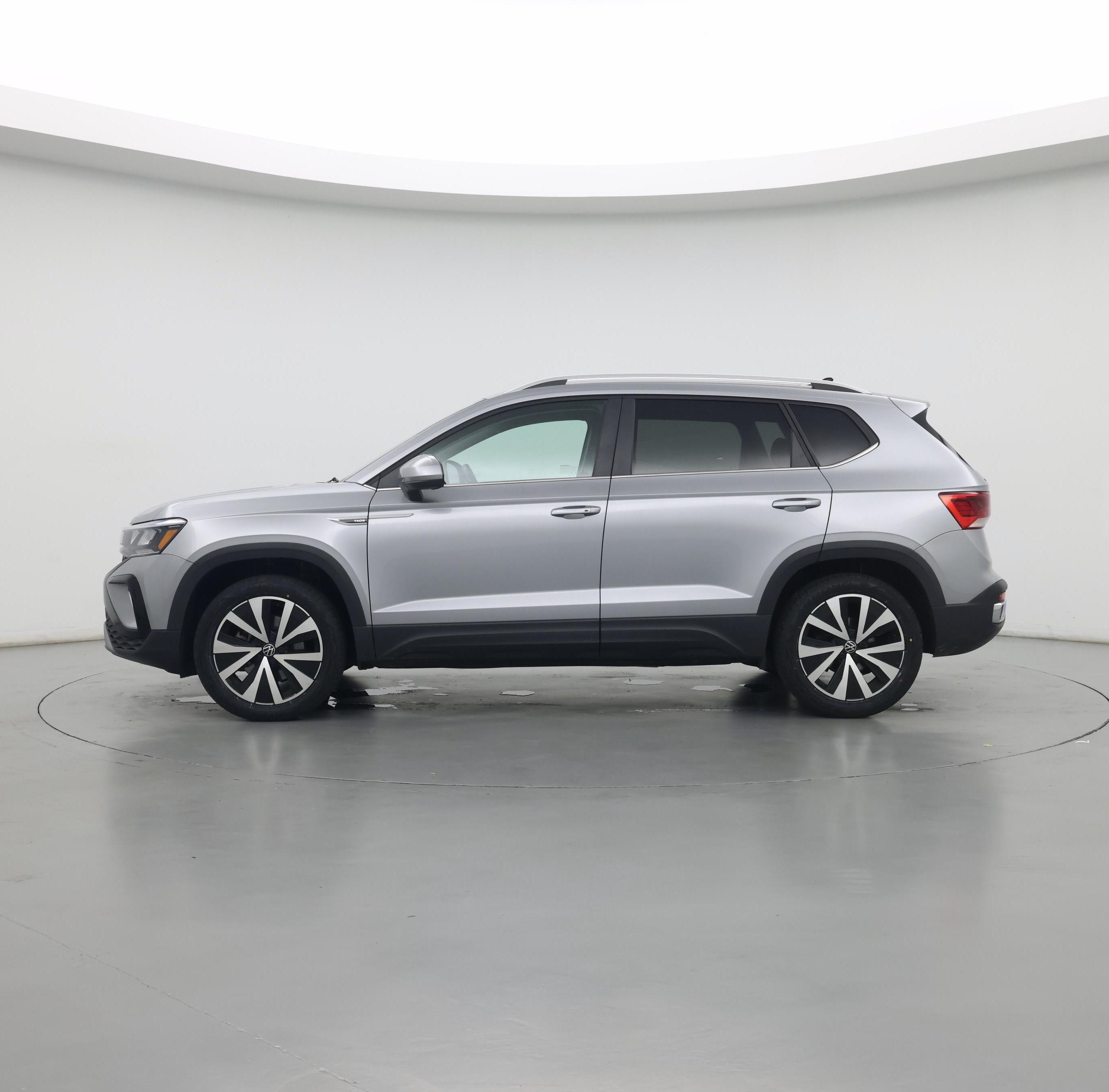 Thumbnail: 2022 Volkswagen Taos - 3