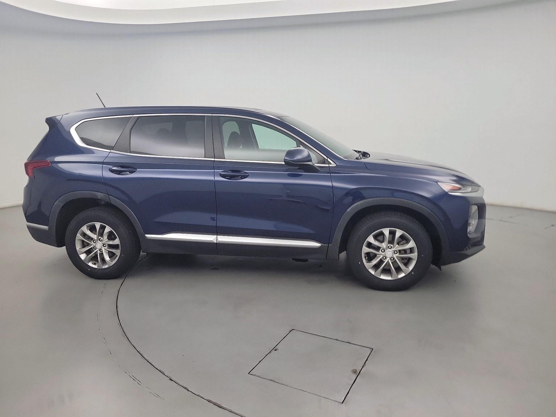 Thumbnail: 2020 Hyundai Santa Fe - 4