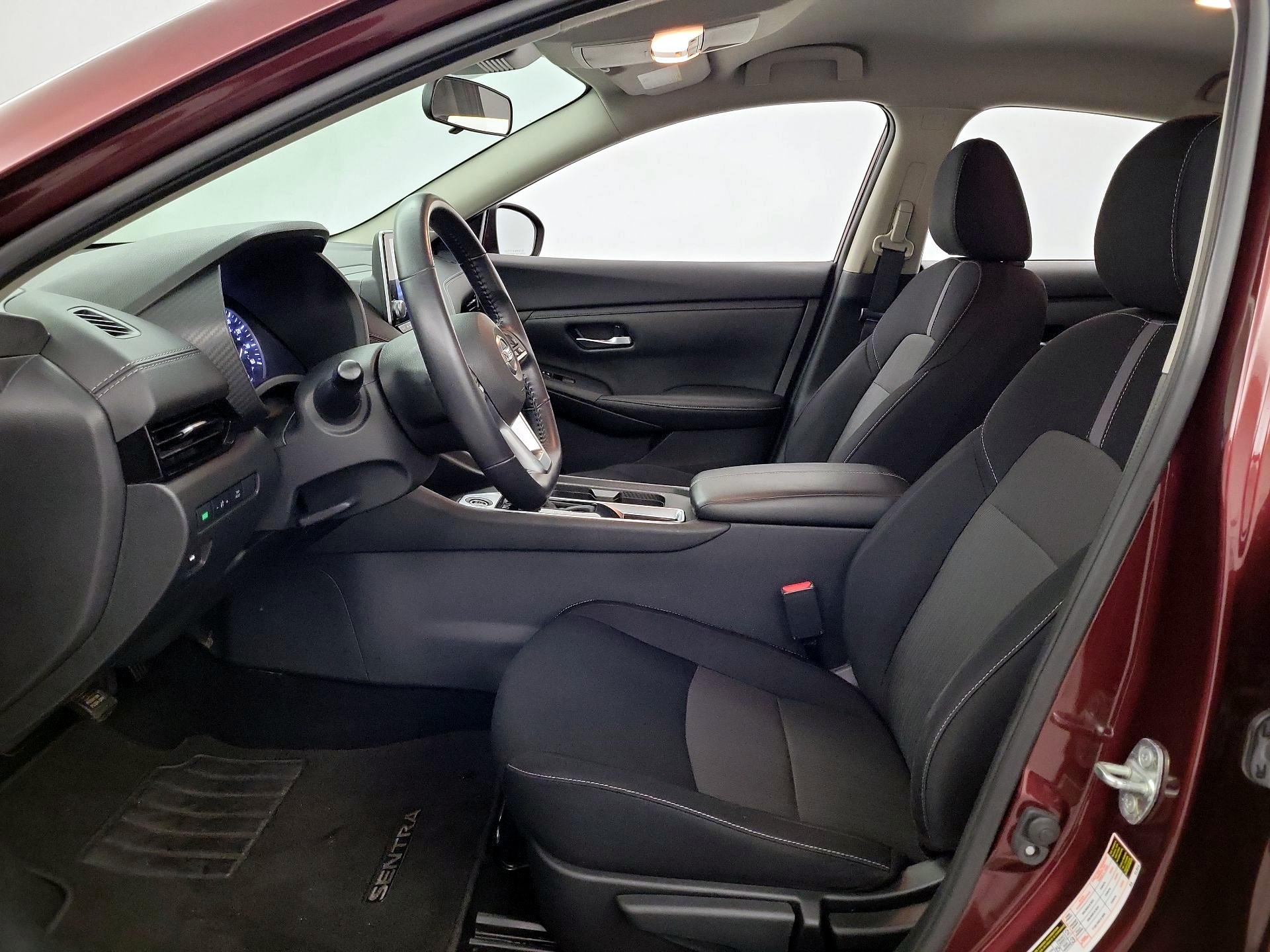Thumbnail: 2021 Nissan Sentra - 11