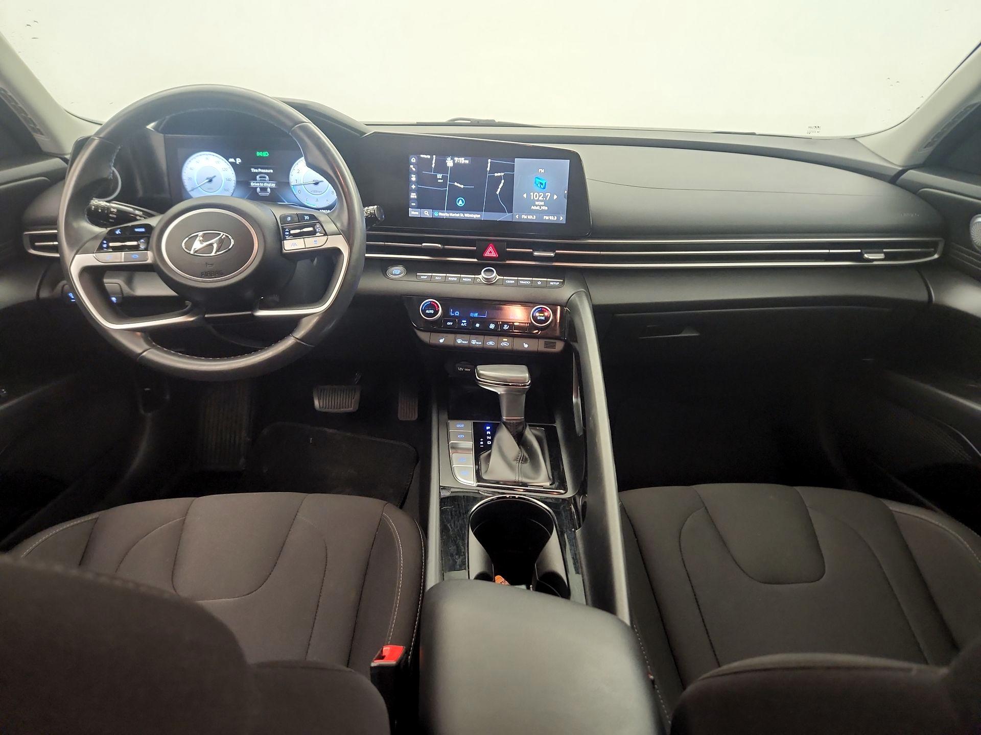 Thumbnail: 2023 Hyundai Elantra - 9