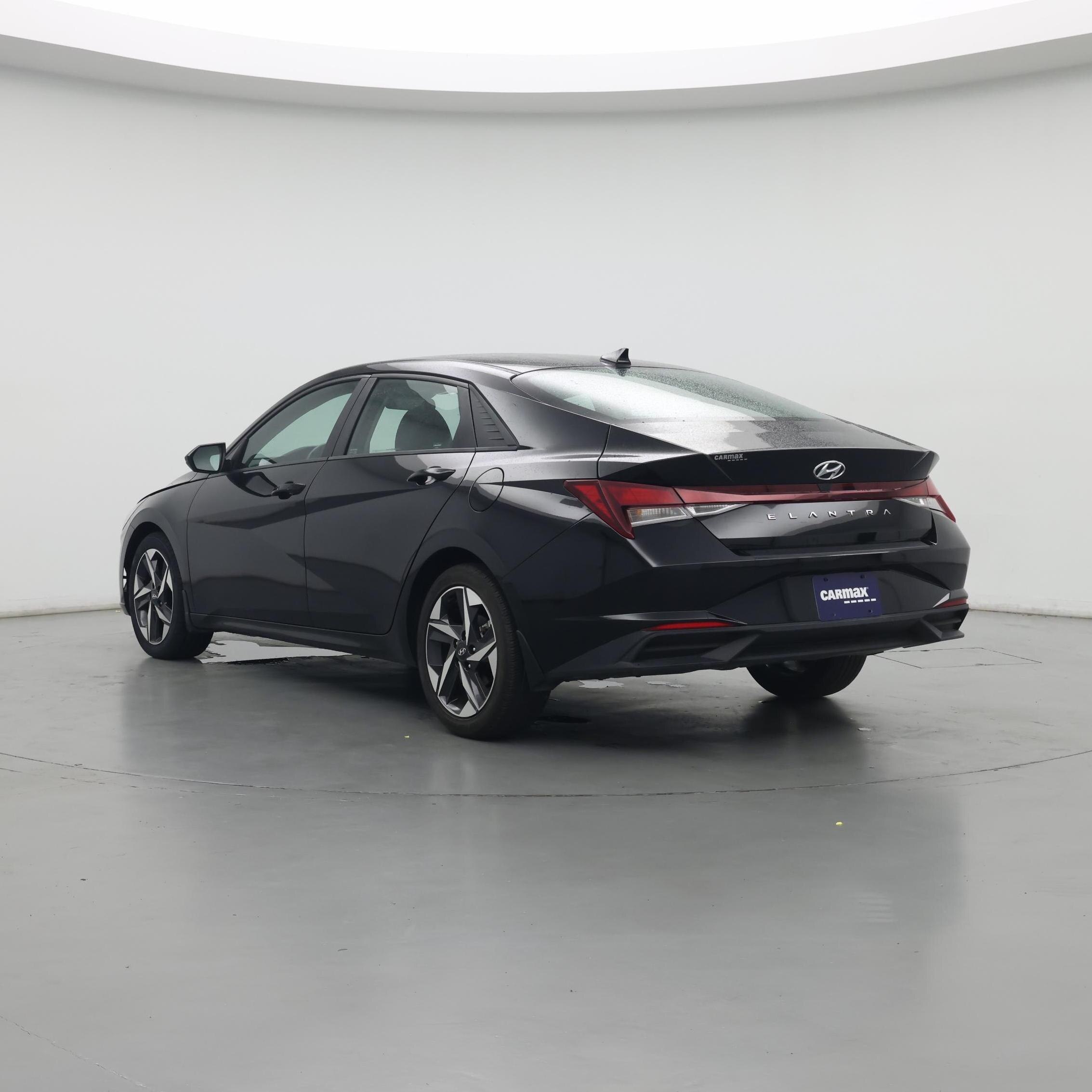Thumbnail: 2023 Hyundai Elantra - 2