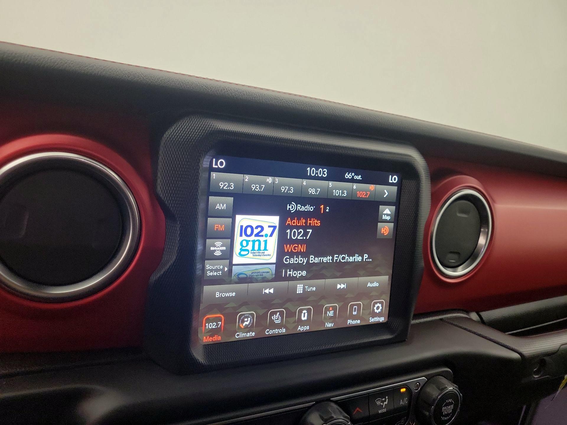 Thumbnail: 2021 Jeep Gladiator - 16