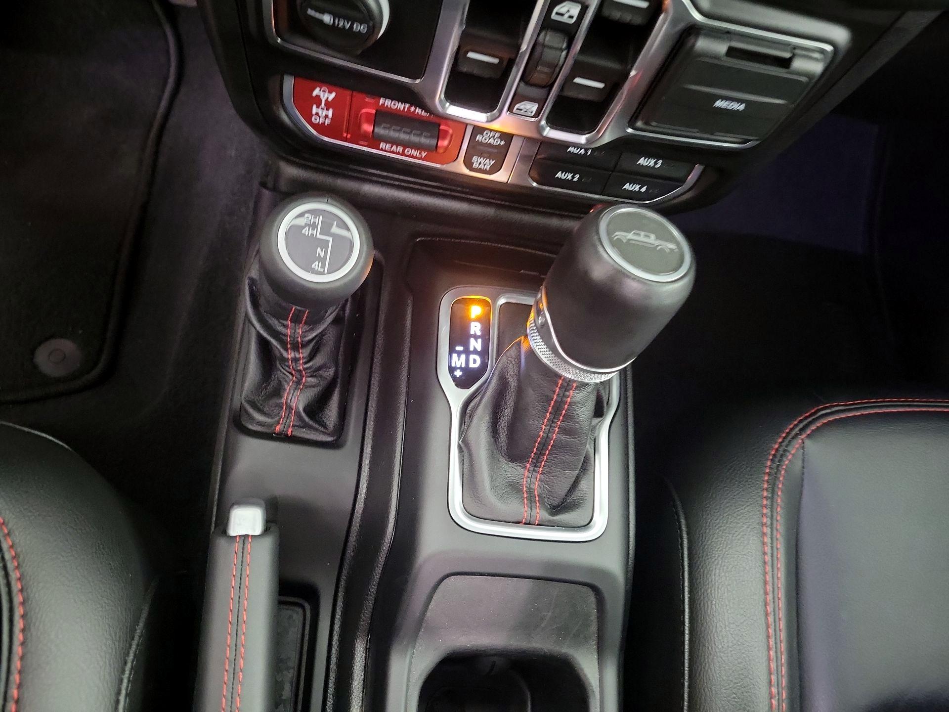 Thumbnail: 2021 Jeep Gladiator - 18