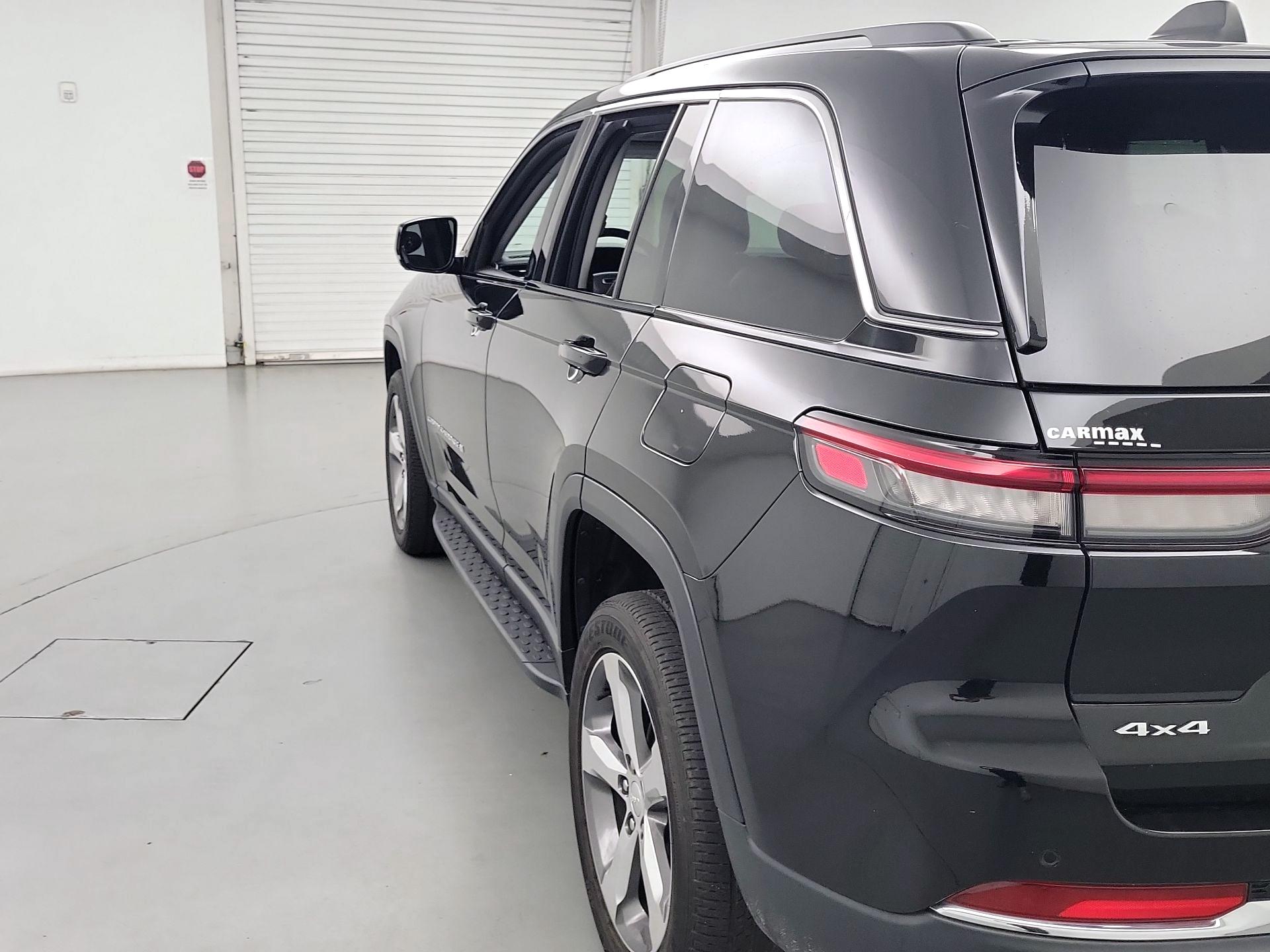 Thumbnail: 2022 Jeep Grand Cherokee - 7