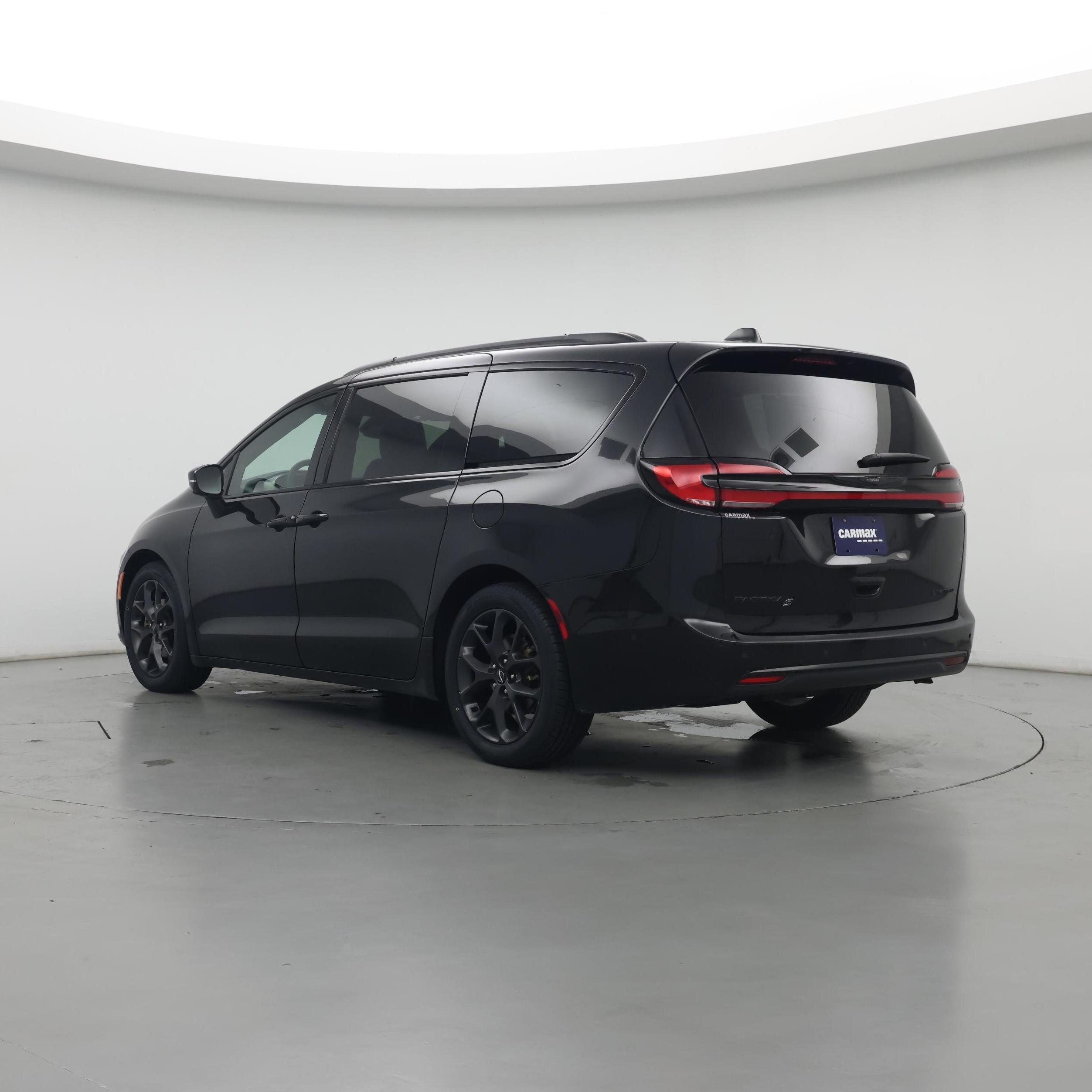 Thumbnail: 2022 Chrysler Pacifica - 2