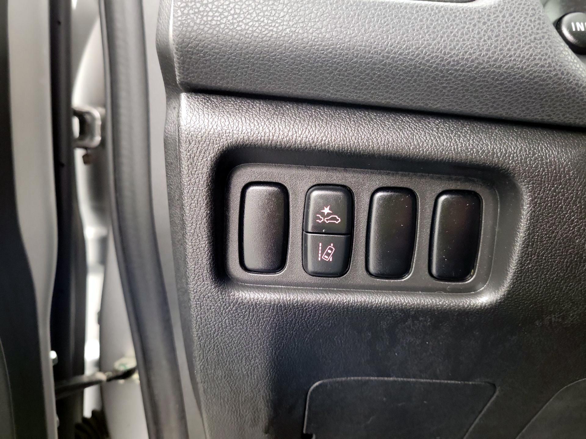 Thumbnail: 2021 Mitsubishi Outlander Sport - 13