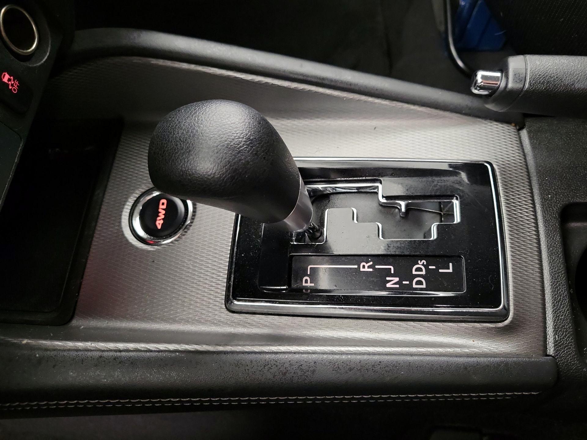 Thumbnail: 2021 Mitsubishi Outlander Sport - 17