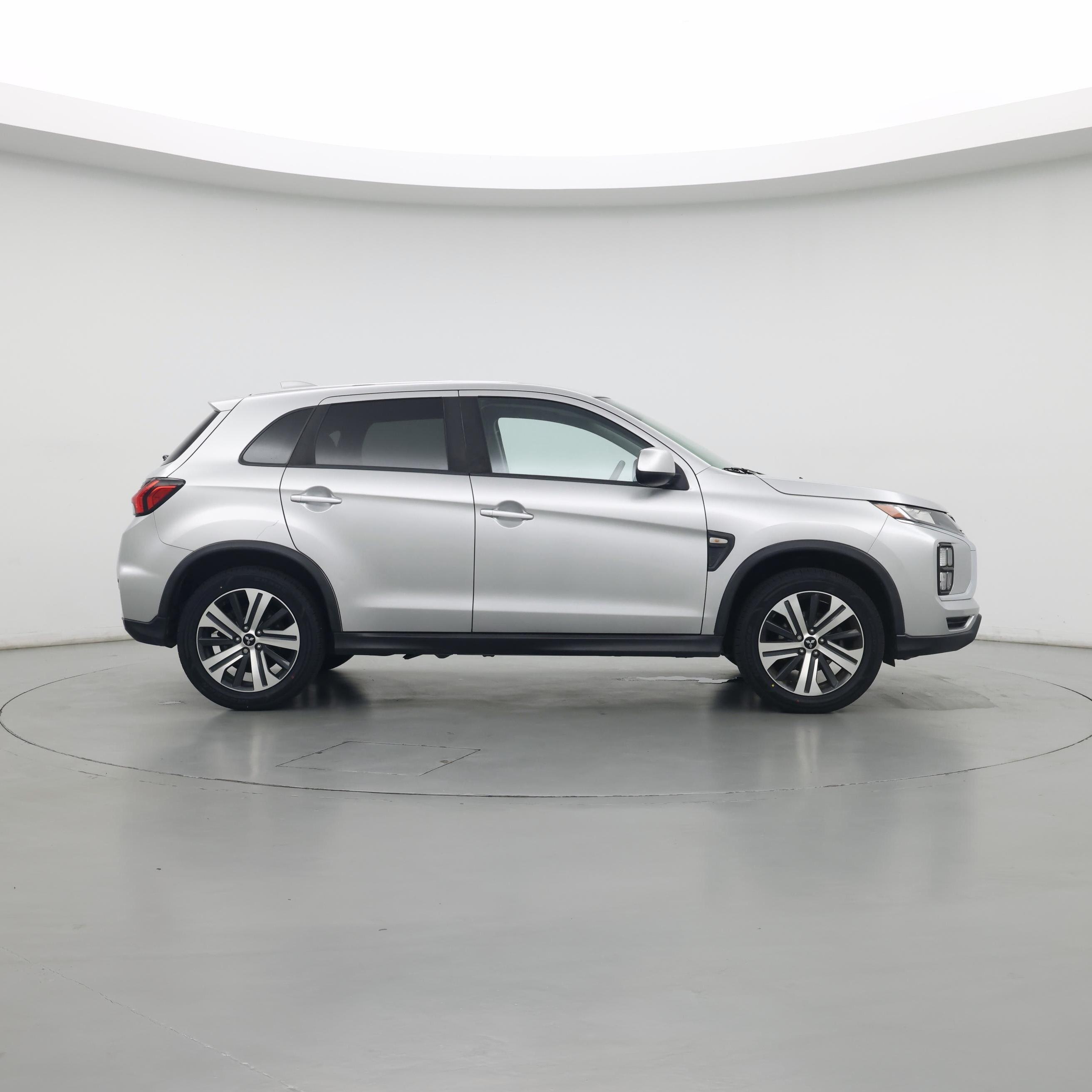 Thumbnail: 2021 Mitsubishi Outlander Sport - 7