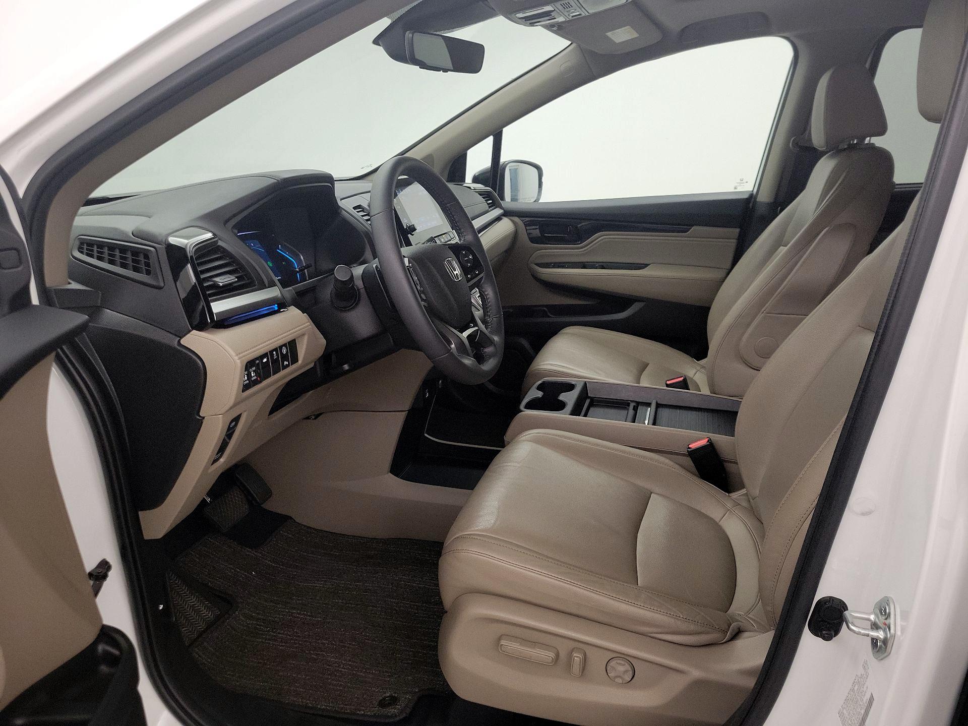 Thumbnail: 2022 Honda Odyssey - 11