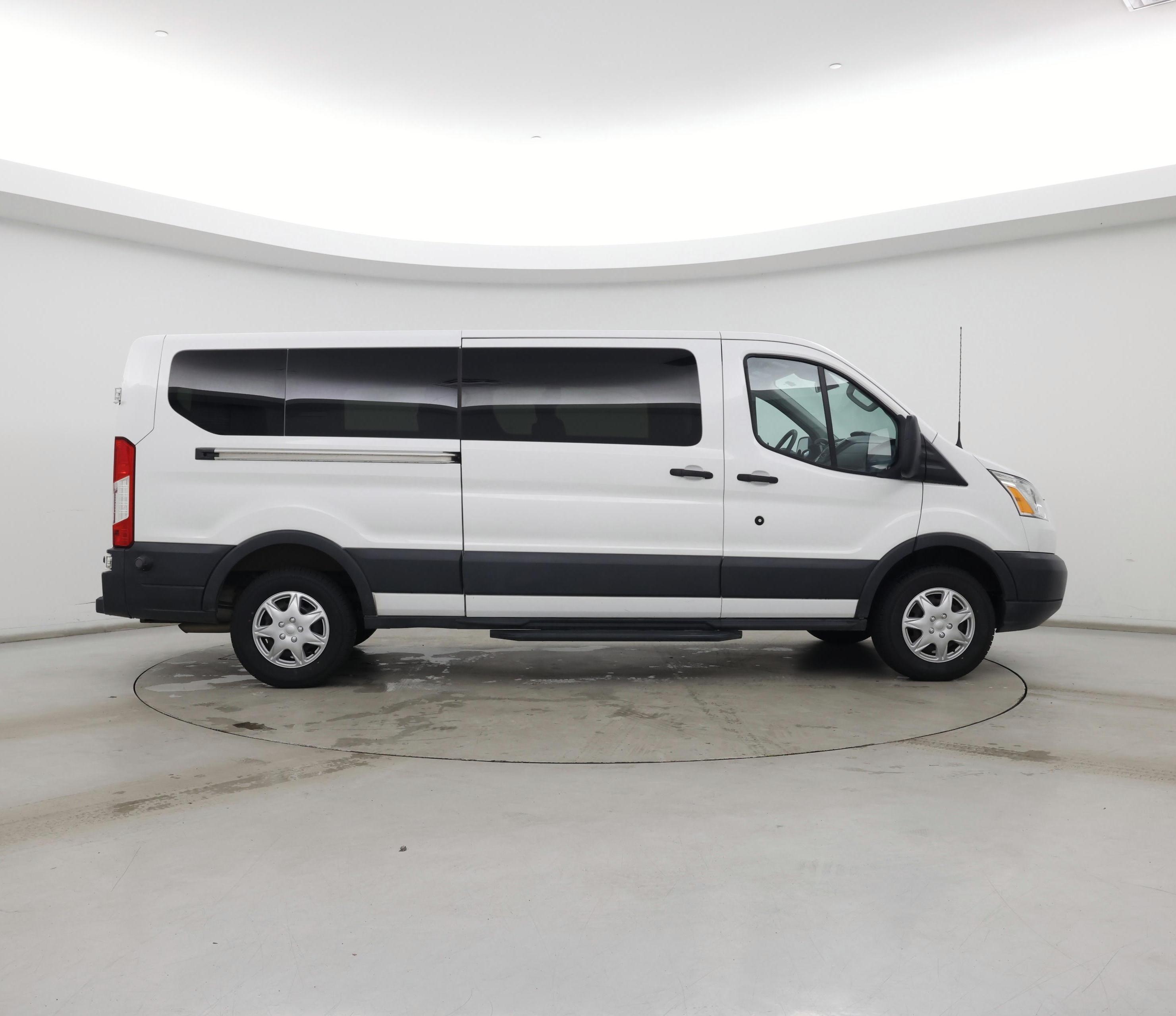 Thumbnail: 2015 Ford Transit Series - 7