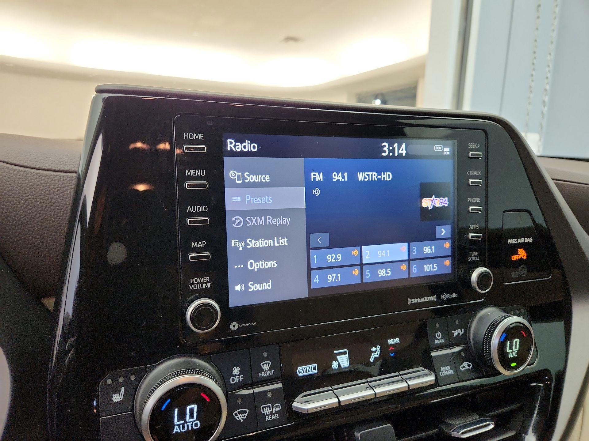 Thumbnail: 2021 Toyota Highlander - 15