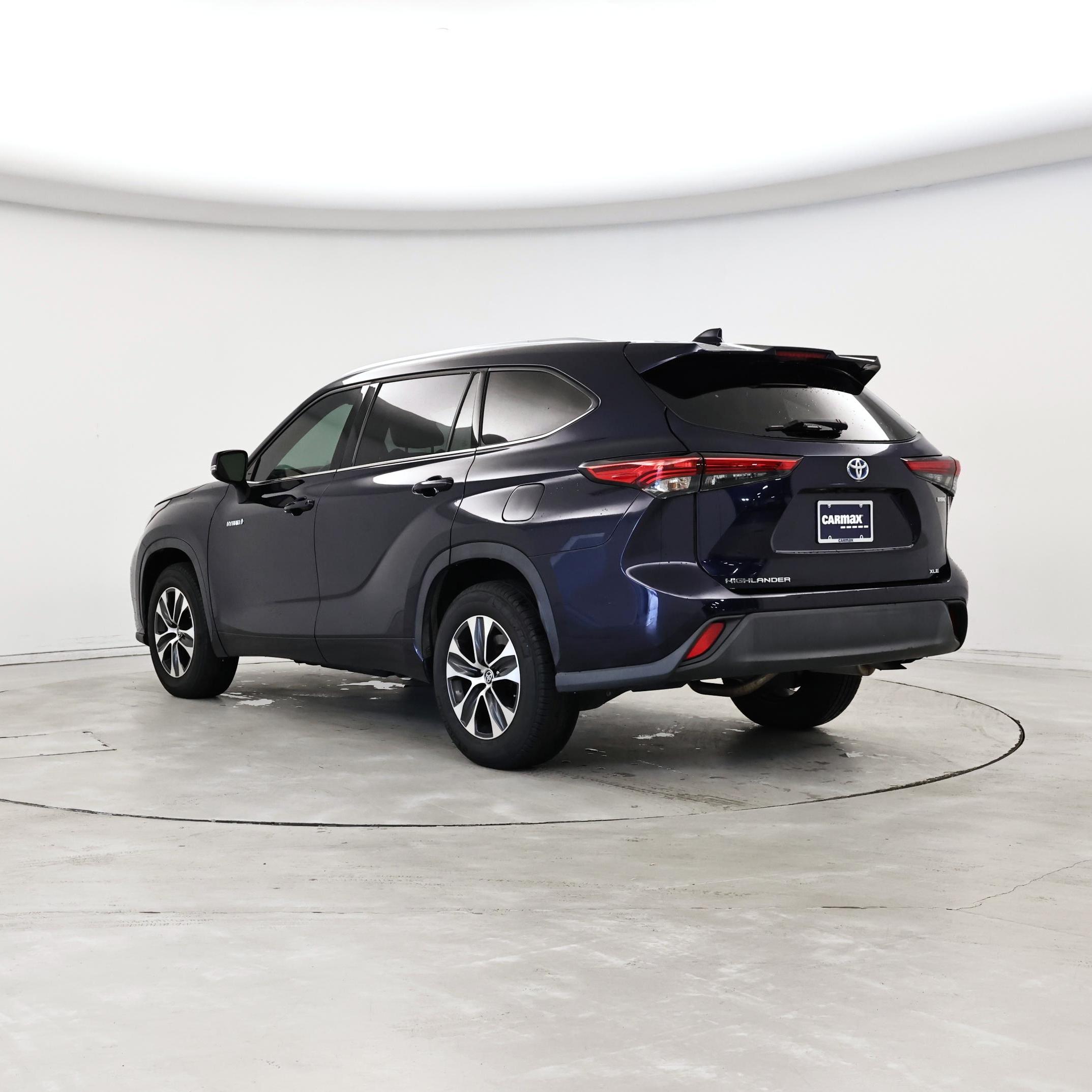 Thumbnail: 2021 Toyota Highlander - 2