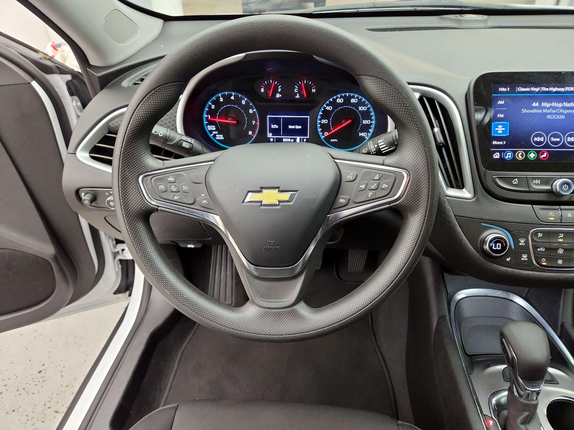 Thumbnail: 2023 Chevrolet Malibu - 10